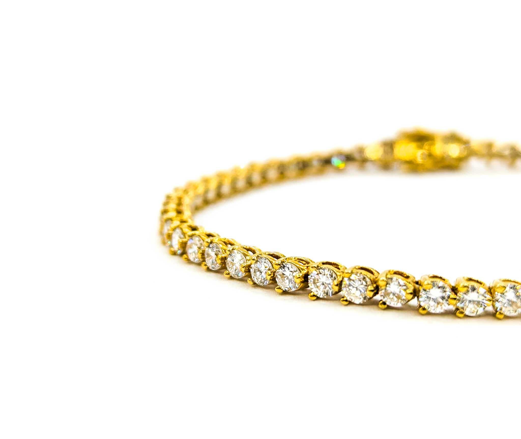 3.75ctw Diamond Tennis Bracelet in 18k Yellow Gold For Sale 6