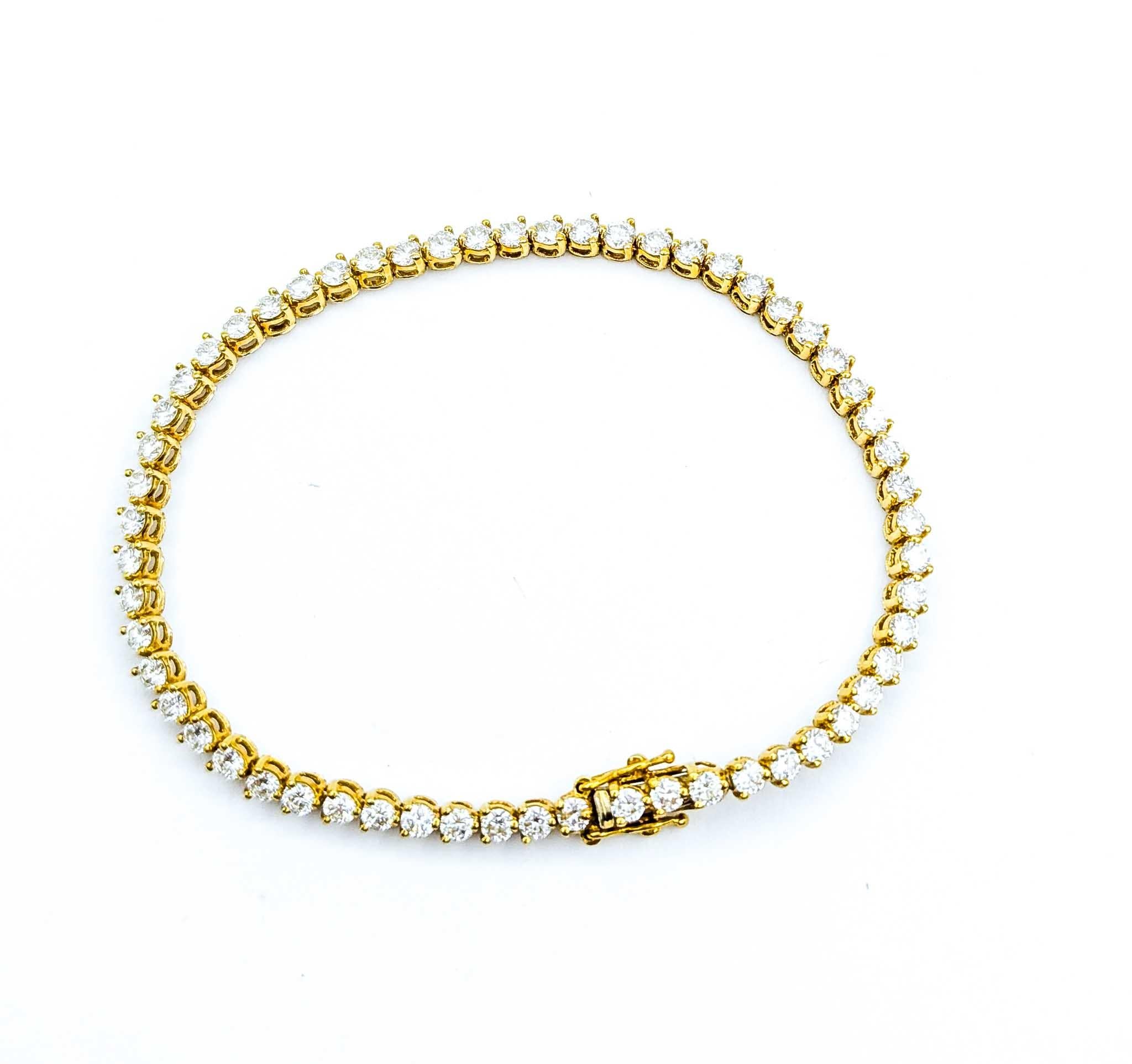 3.75ctw Diamond Tennis Bracelet in 18k Yellow Gold For Sale 3