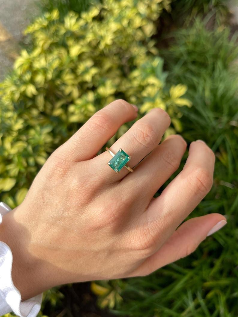 3.75tcw 14K Emerald & Diamond 2-in-1 Three-Stone Convertible Solitaire Ring In New Condition For Sale In Jupiter, FL