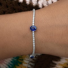 3.76 Carat Blue Sapphire 2.38 Carat SI/H Diamond 14 Karat White Gold Bracelet