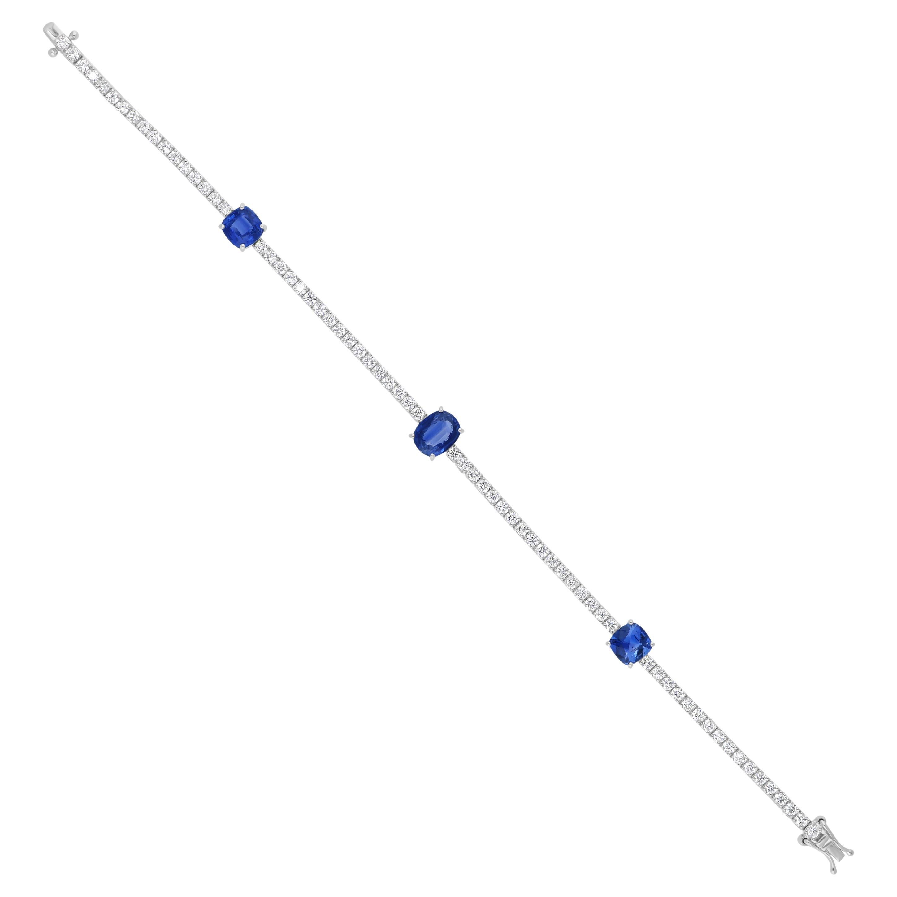 3.76 Carat Blue Sapphire 2.38 Carat SI/H Diamond 18 Karat White Gold Bracelet