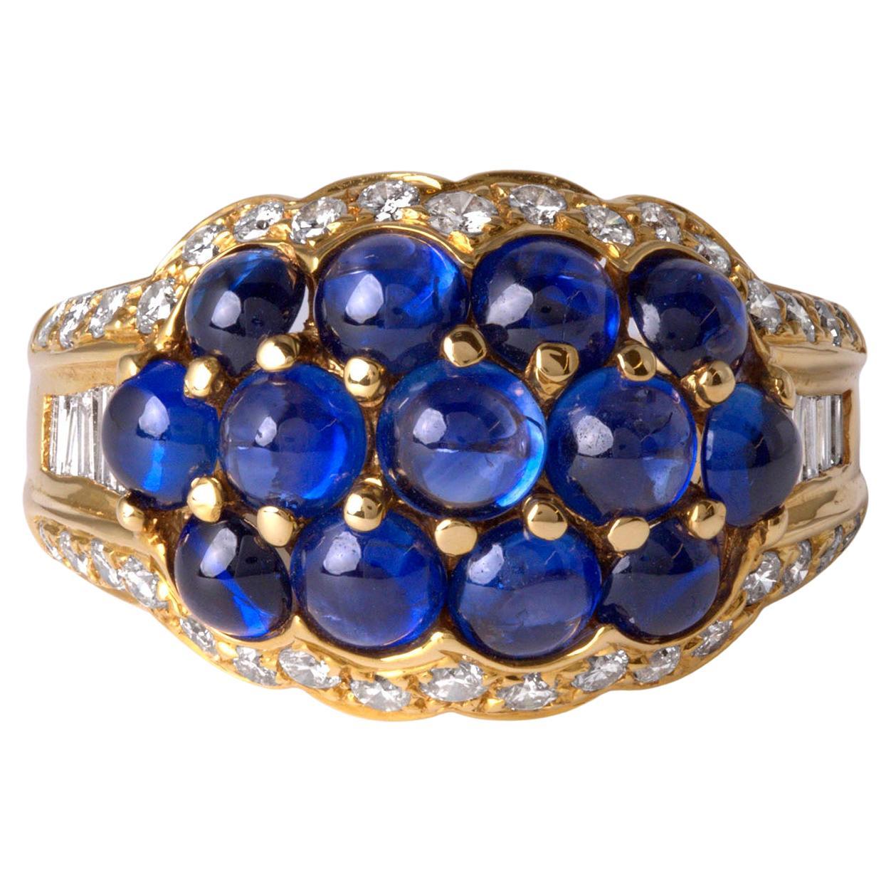 Anillo de oro de 18 quilates con cabujón de zafiro azul y diamantes de 3,76 quilates
