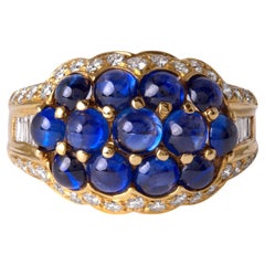 Anillo de oro de 18 quilates con cabujón de zafiro azul y diamantes de 3,76 quilates
