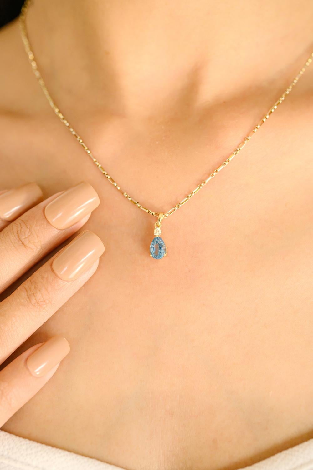 3.76 CTW Blue Topaz Diamond Earring Pendentif en or jaune massif 18k Neuf - En vente à New York, NY