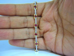 Bracelet tennis en diamants « rubis naturels » de 3,76 carats, 14 carats, rouge vif*