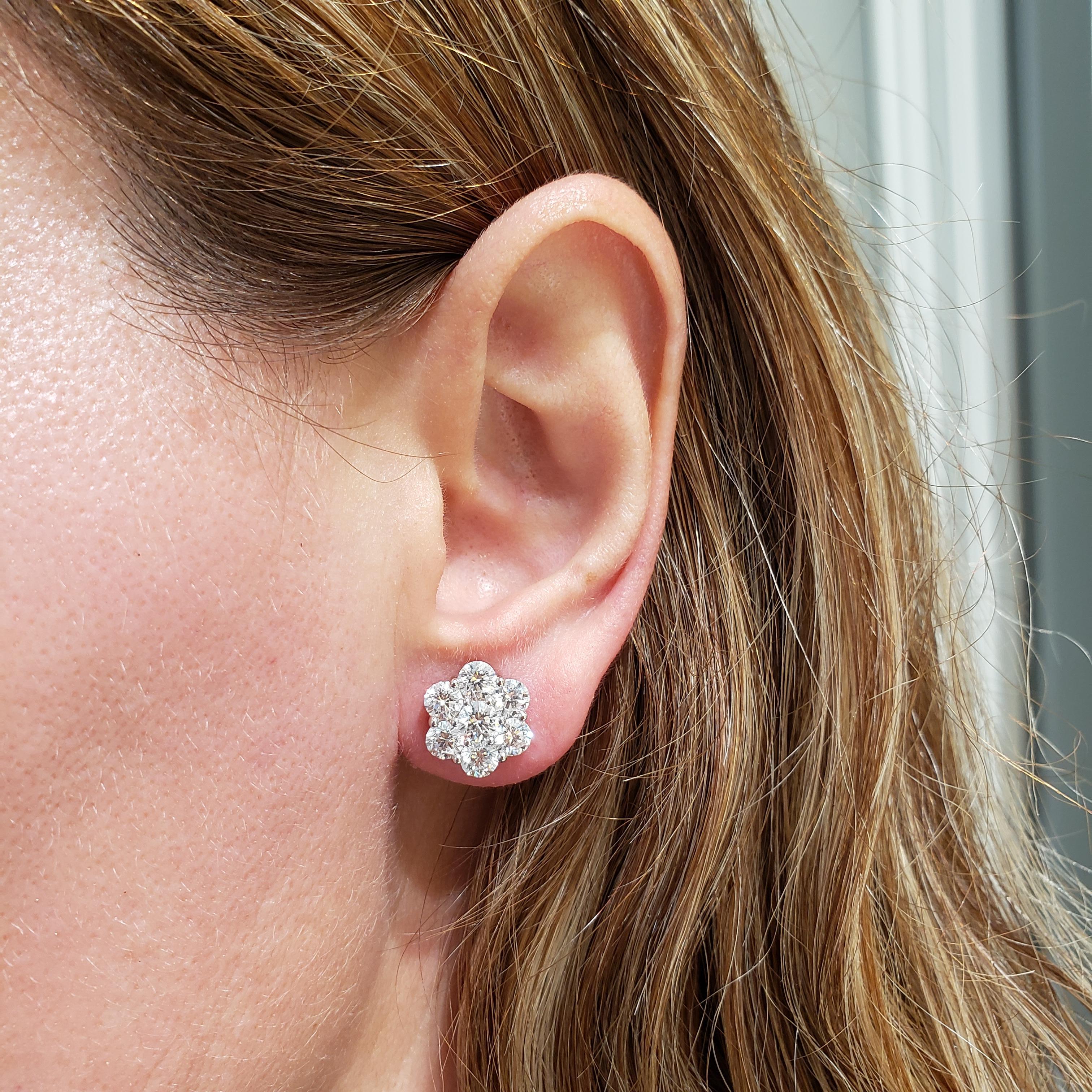 Roman Malakov, 3.76 Carat Round Diamond Flower Earrings In New Condition In New York, NY
