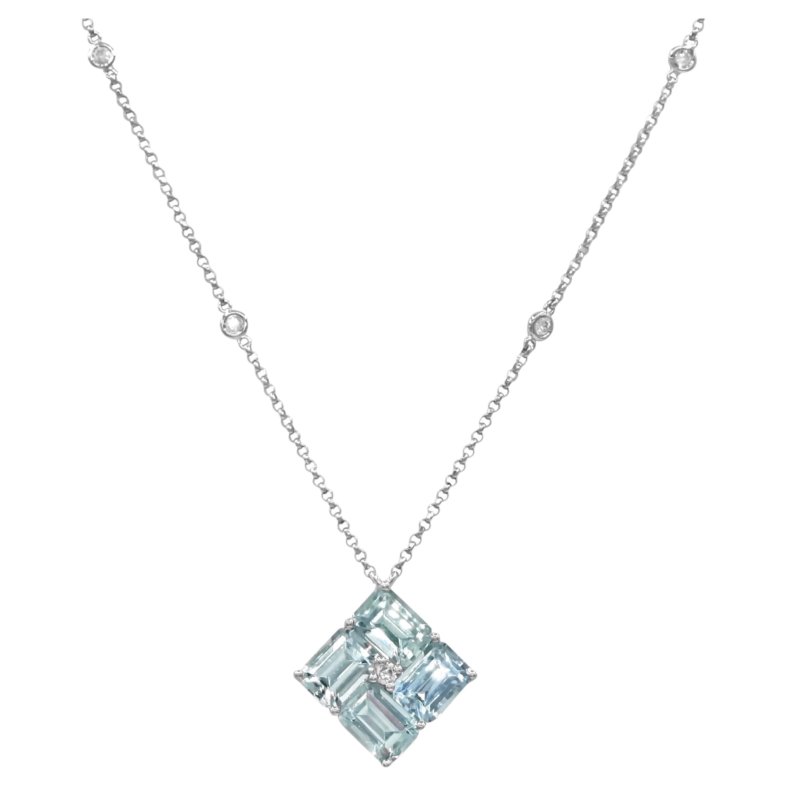 3.76 Carats Aquamarine and White Diamond White Gold Necklace