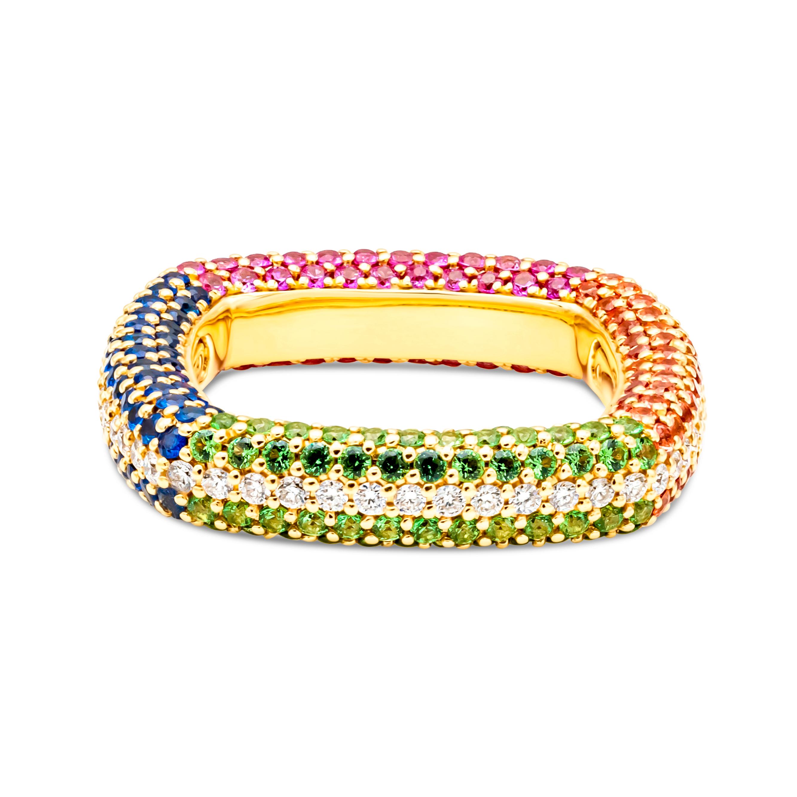 Taille ronde Bague à la mode carrée pavée de diamants ronds et de pierres précieuses multicolores de 3,76 carats au total en vente