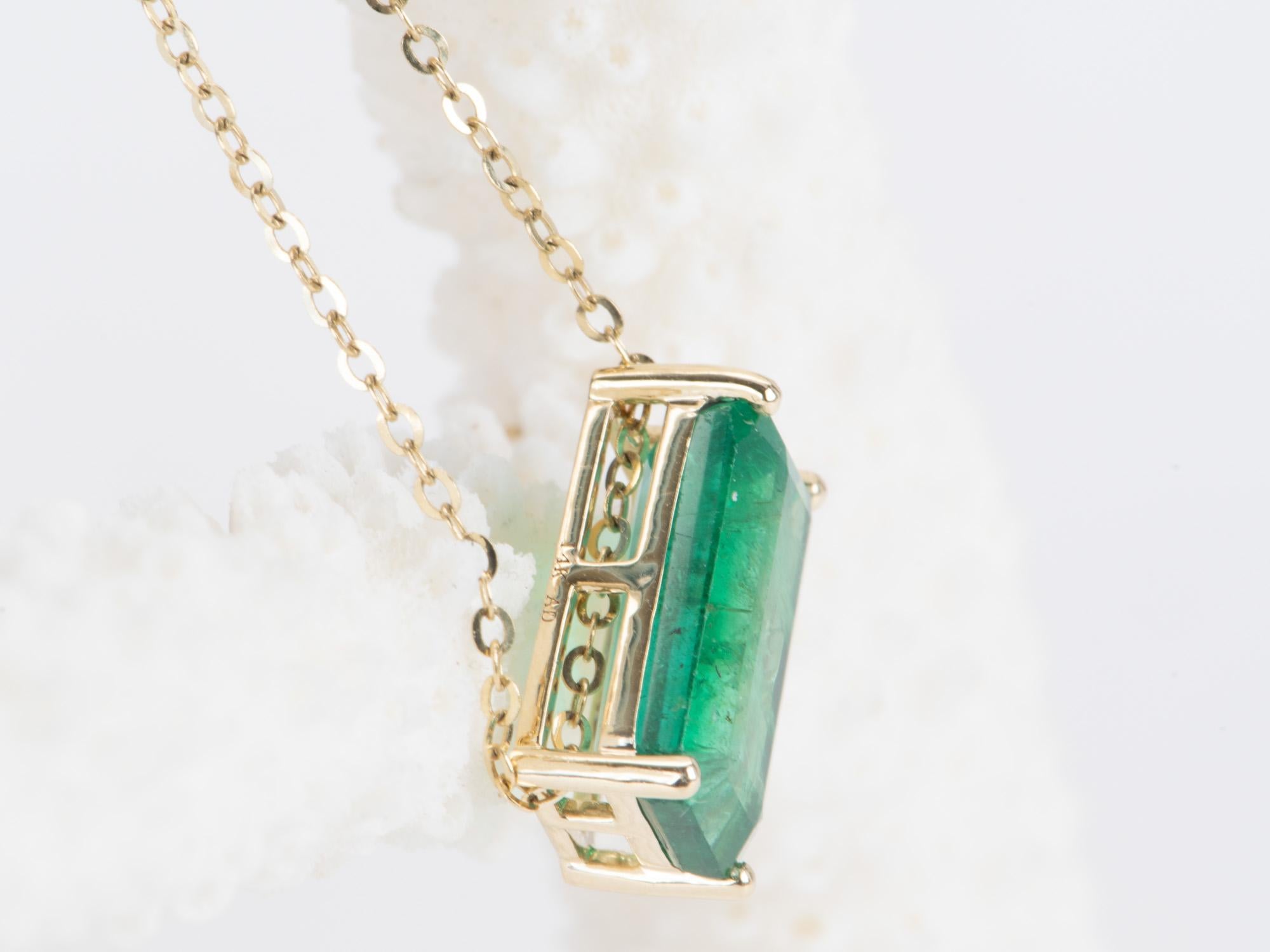 Women's or Men's 3.76ct Elongated Emerald Pendant Necklace 14K Gold Wear Multiple Ways R4471 For Sale