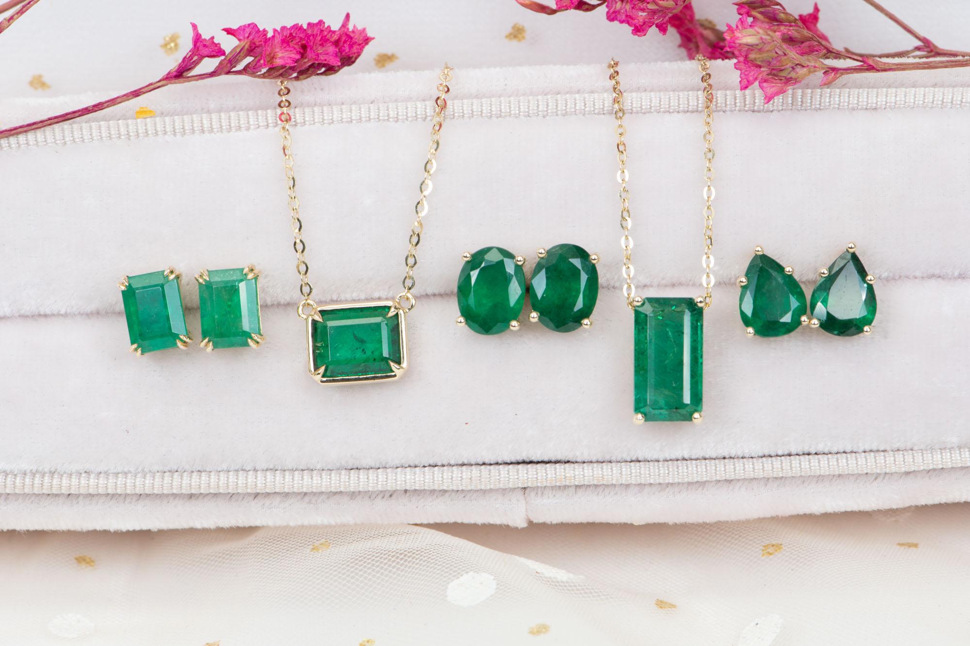 3.76ct Elongated Emerald Pendant Necklace 14K Gold Wear Multiple Ways R4471 For Sale 1