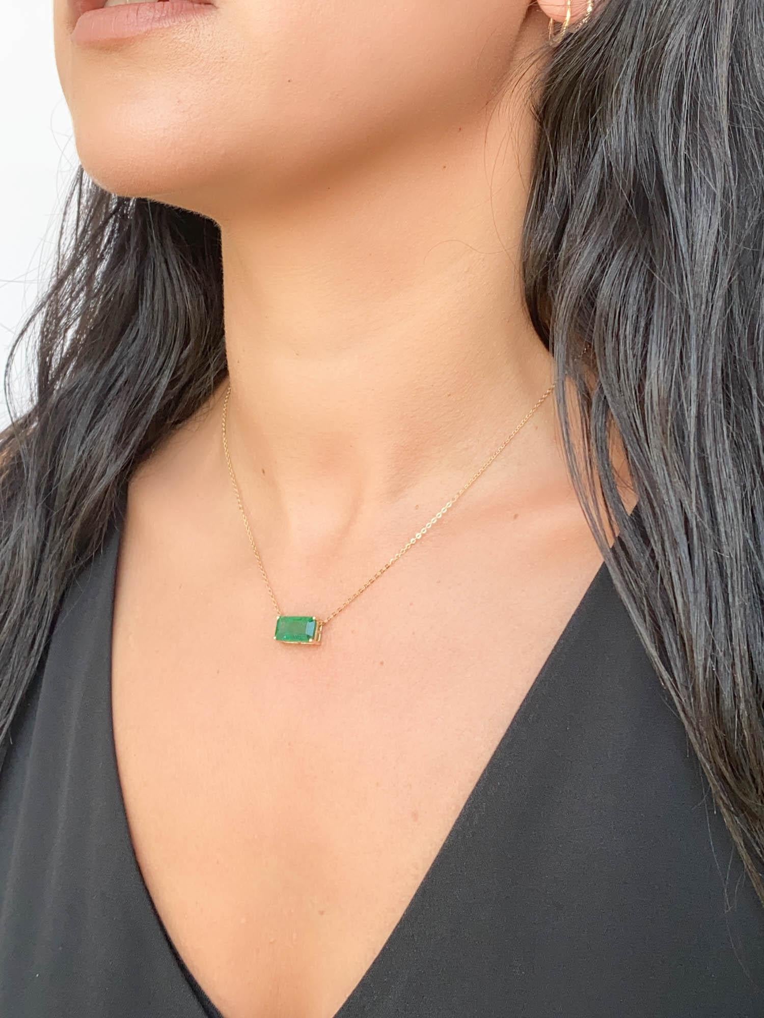 3.76ct Elongated Emerald Pendant Necklace 14K Gold Wear Multiple Ways R4471 For Sale 4