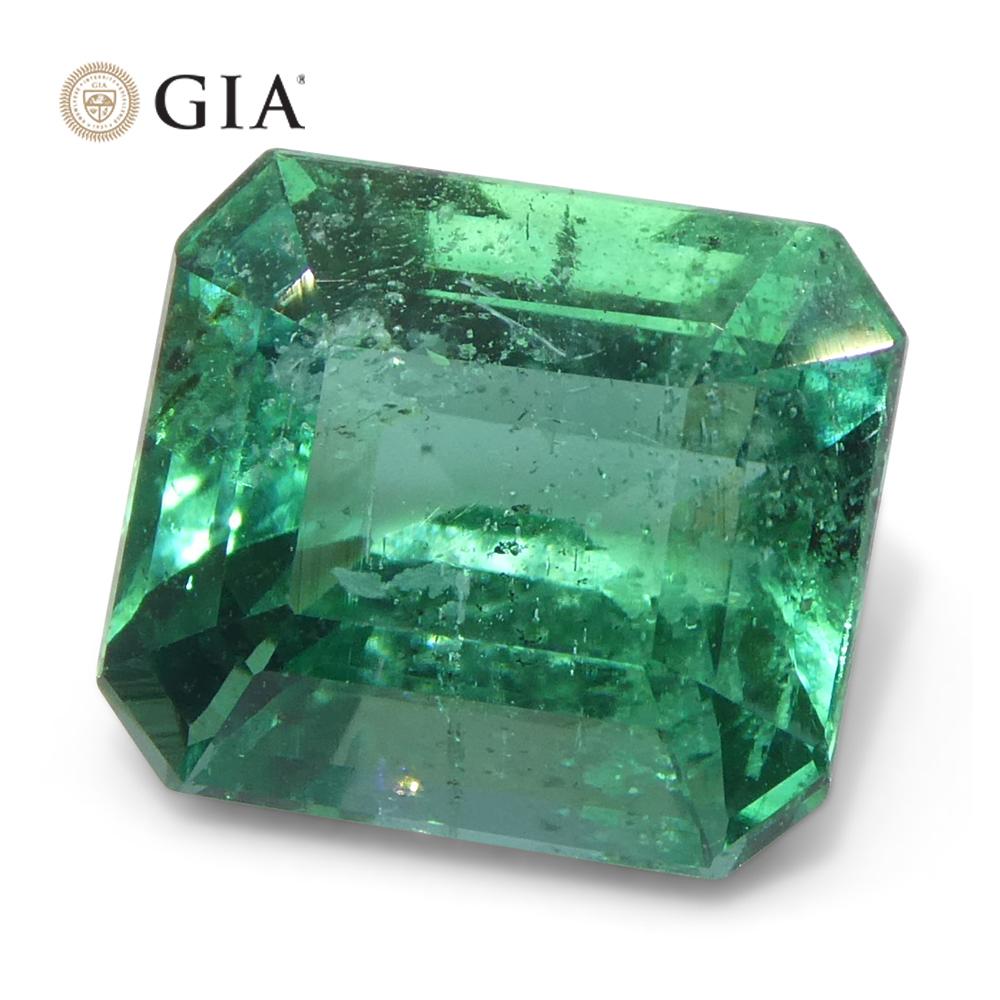 3.76ct Octagonal/Emerald Cut Green Emerald GIA Certified Zambia (F1) en vente 5