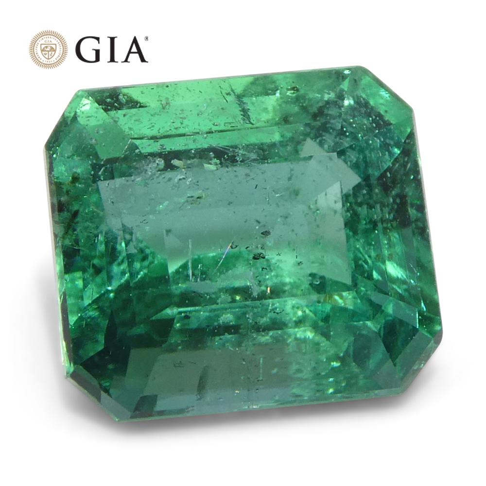 3.76ct Octagonal/Emerald Cut Green Emerald GIA Certified Zambia (F1) en vente 1