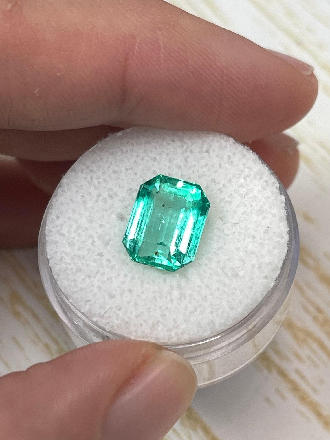 3.76ct Transparent Green Colombian Emerald 10.3x8.3mm Emerald Cut Genuine May In New Condition For Sale In Jupiter, FL