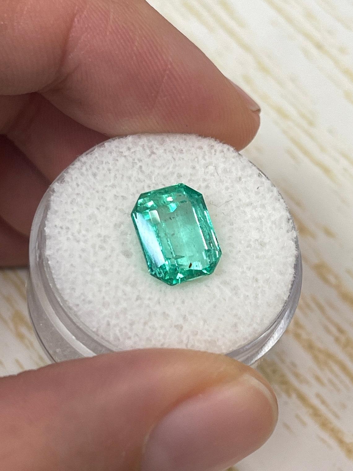 Women's or Men's 3.76ct Transparent Green Colombian Emerald 10.3x8.3mm Emerald Cut Genuine May For Sale