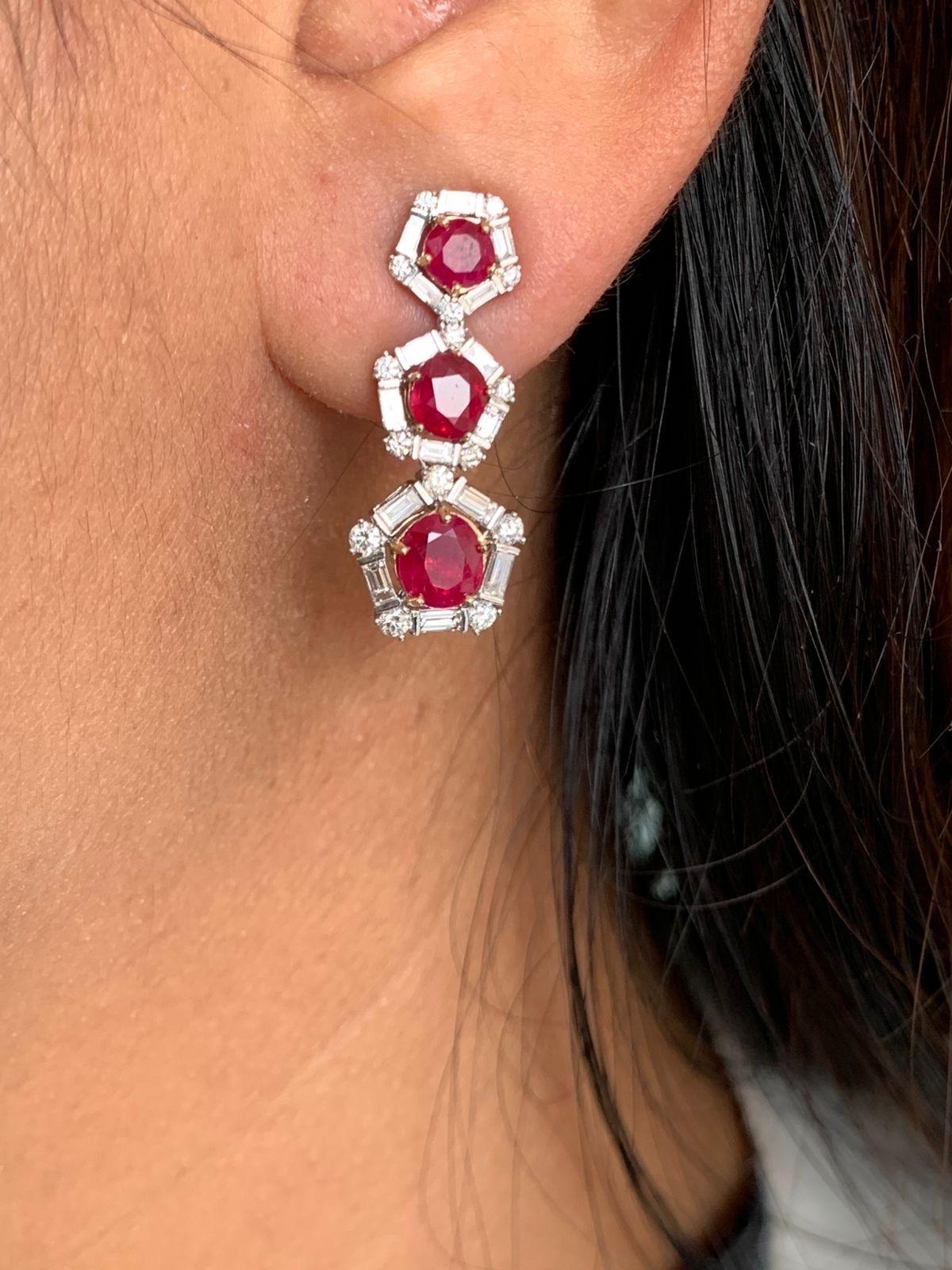 Orecchini di diamanti e rubini Burma No Heat da 3,77 carati in oro bianco 18 carati In condizioni Nuovo in vendita a Bangkok, TH