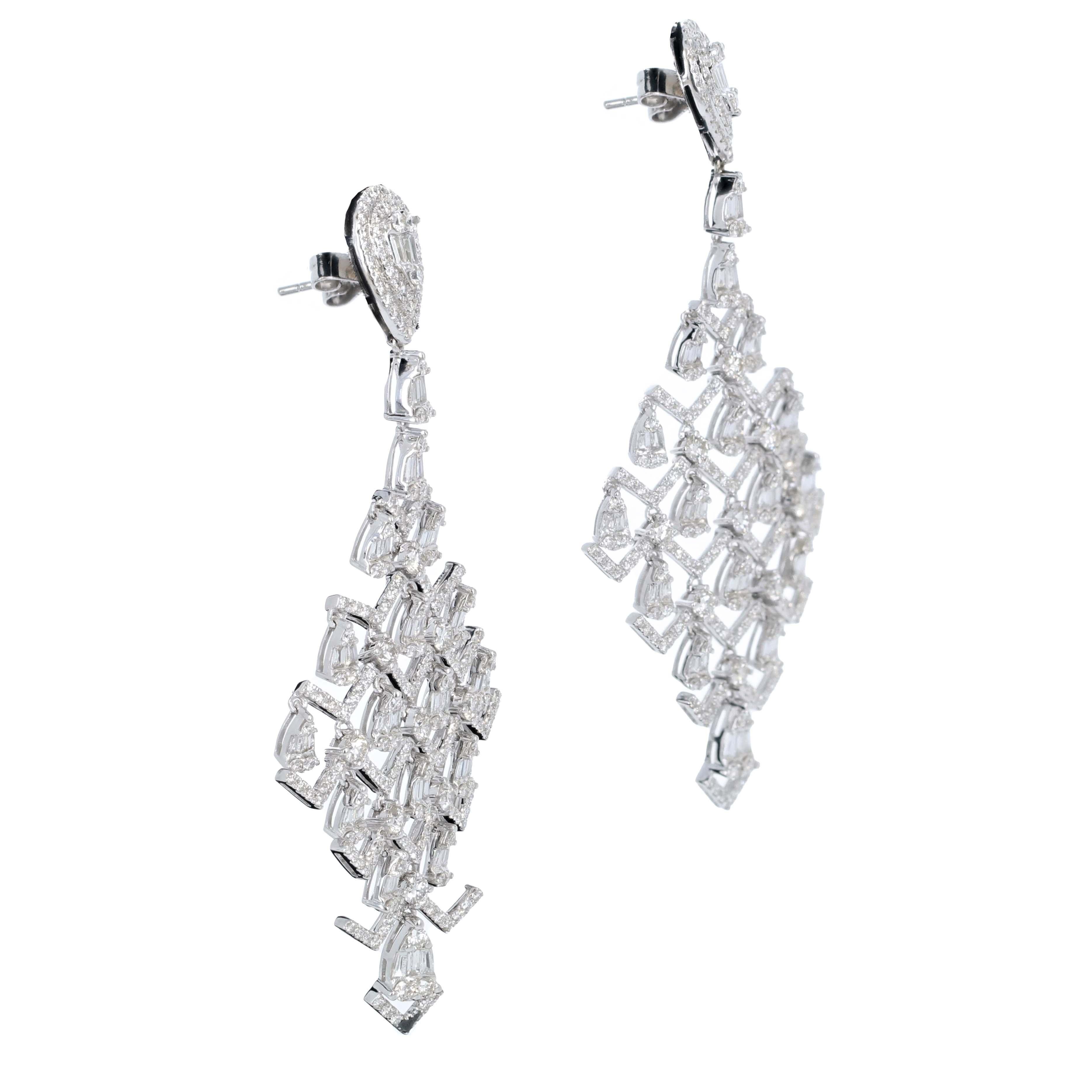 Contemporary 3.77 Carat Diamond Chandelier Earrings For Sale