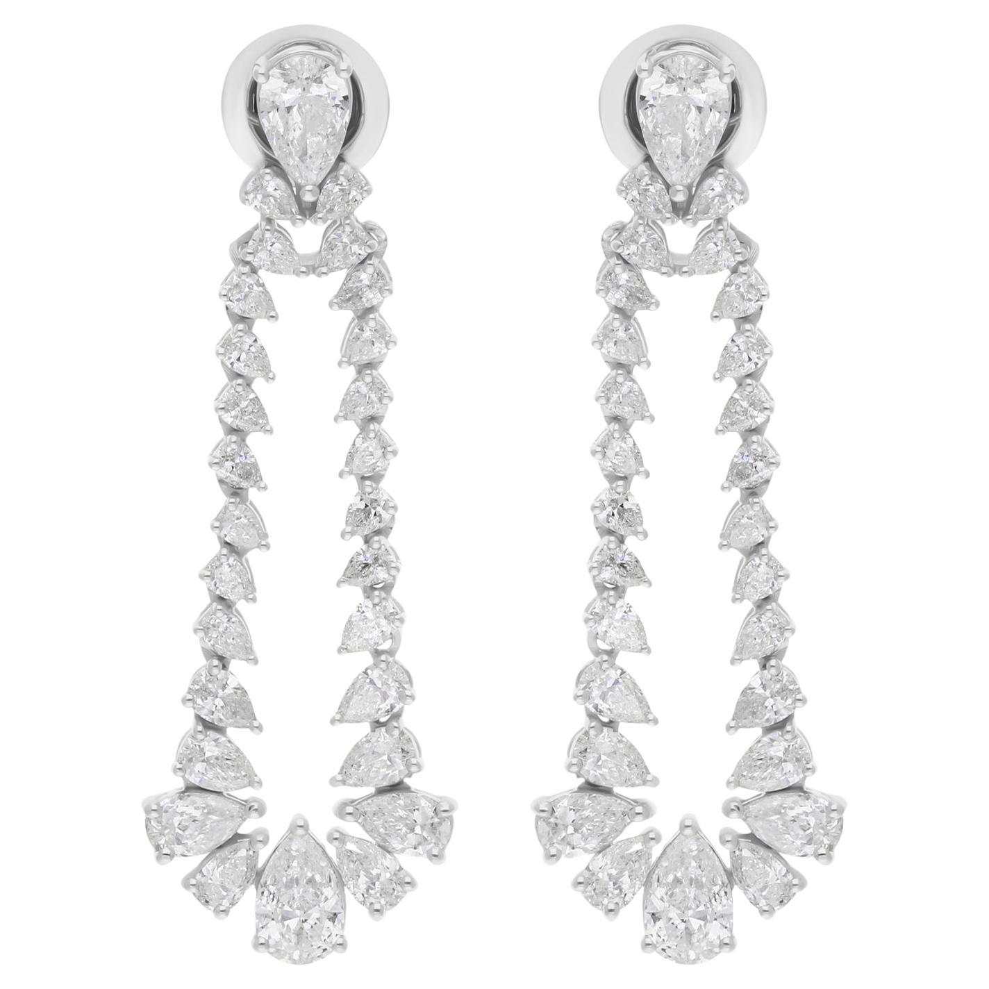Boucles d
oreilles pendantes en or blanc 14 carats avec diamant poire taille brillant de 3,77 carats SI/H