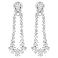 Boucles d
oreilles pendantes en or blanc 14 carats avec diamant poire taille brillant de 3,77 carats SI/H