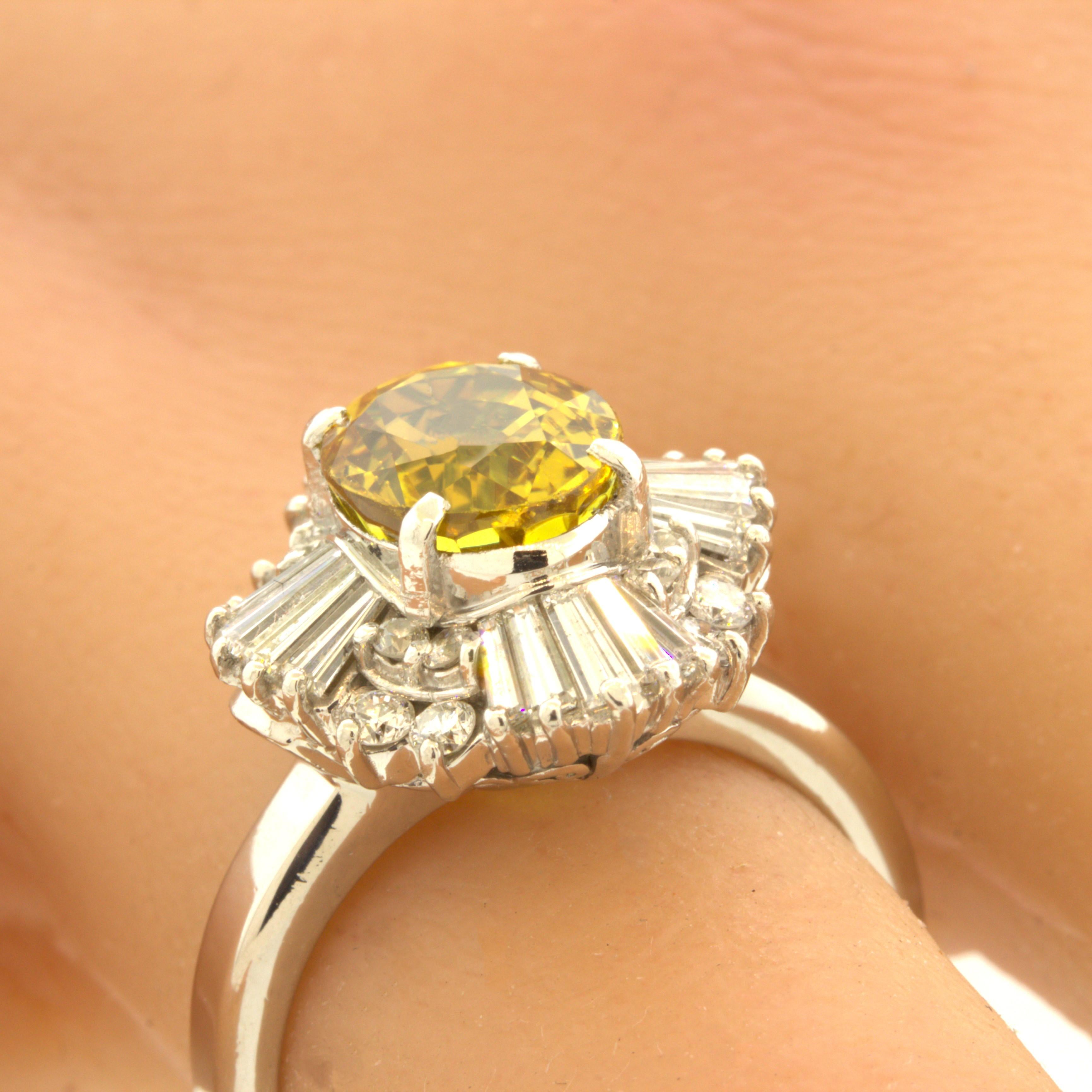 3.77 Carat Yellow-Sapphire Diamond Sunburst Platinum Ring In New Condition For Sale In Beverly Hills, CA