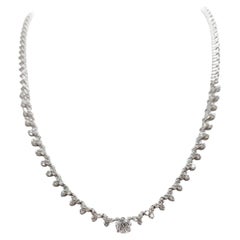 3.77 Carats Diamond Flower Shape White Gold Necklace 14 Karat 16''