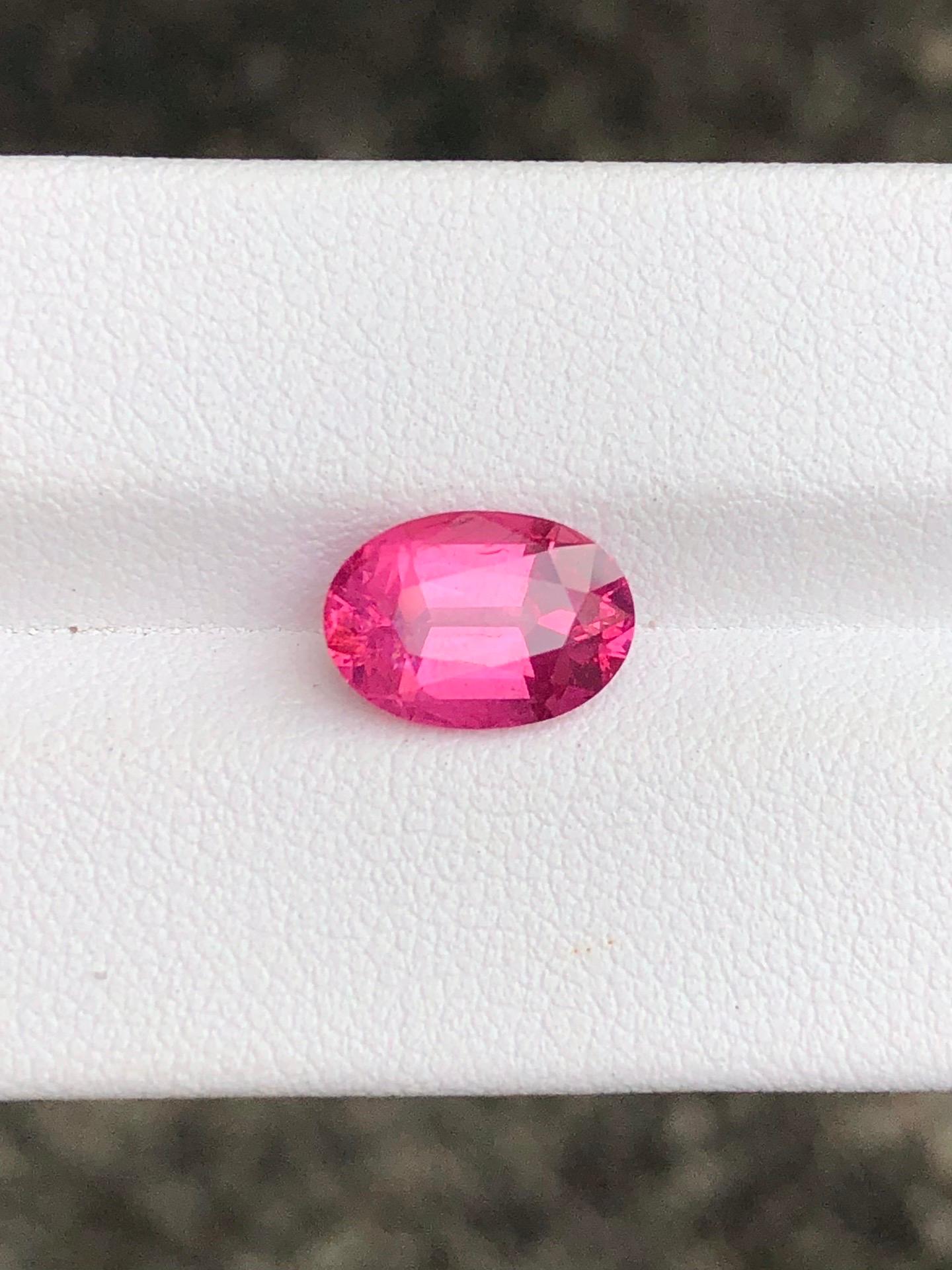 3.77 Ct Espinela Natural color rosa caliente ojo limpio calidad Tanzania Gema Corte brillante en venta