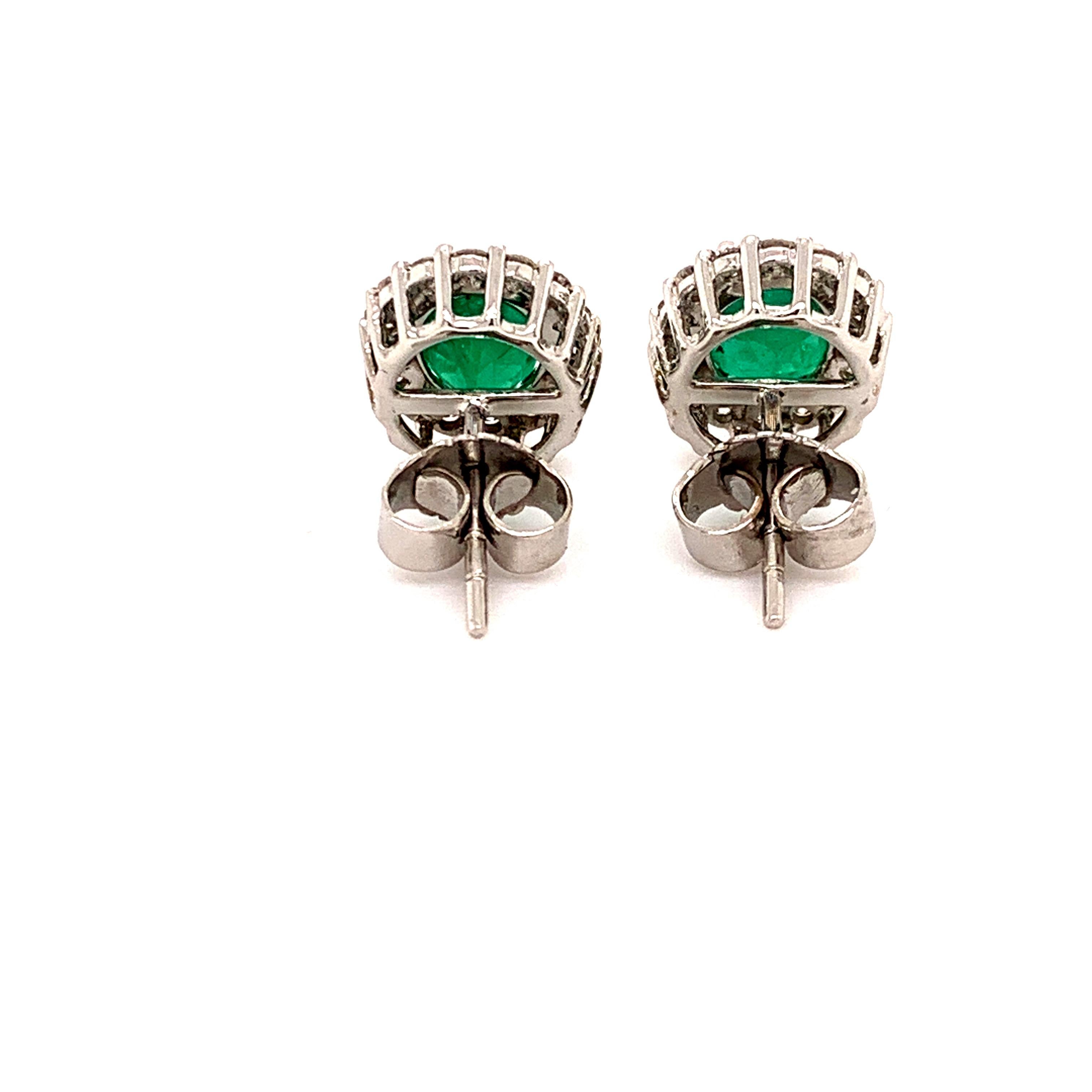 Oval Cut 37.73 Carat Emerald Necklace Earrings Set