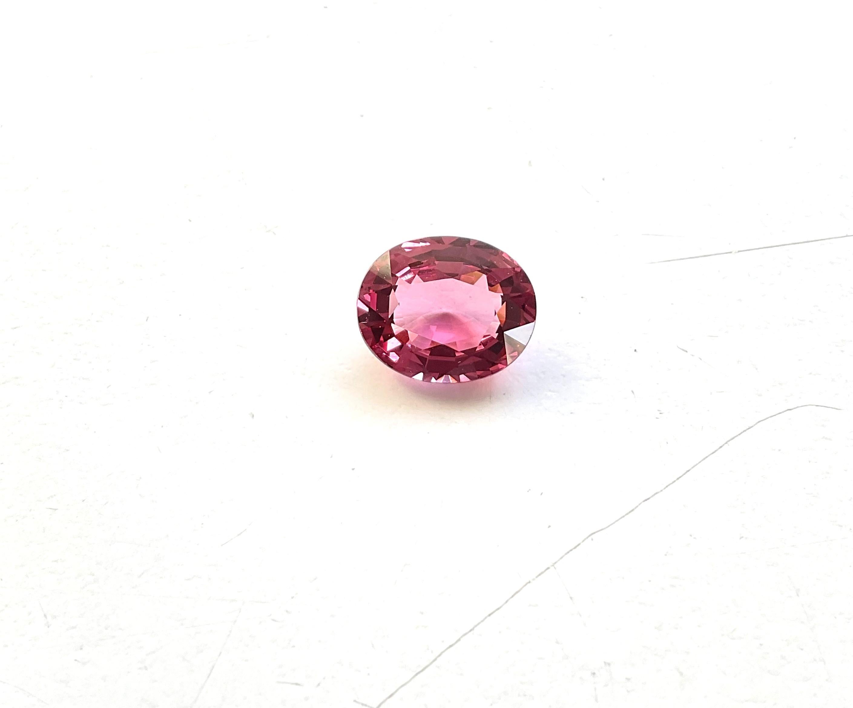 3.78 Carats pinkish burmese spinel cut stone natural gemstone top quality  

Weight: 3.78 Carats
Size: 11x9x5 MM
Pieces: 1
Shape : Oval
