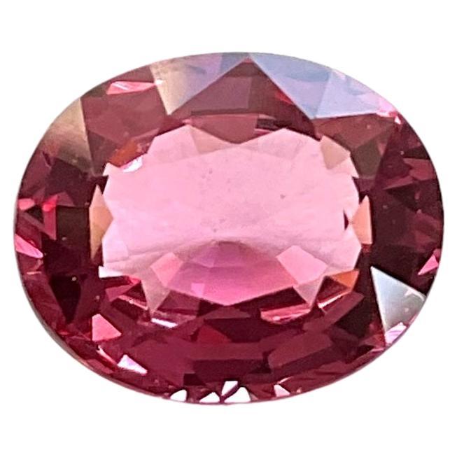 3.78 Carats pinkish burmese spinel cut stone oval natural gemstone top quality   For Sale