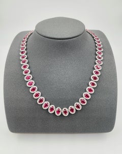 Collier de 37.88 ct de rubis naturel et de diamants