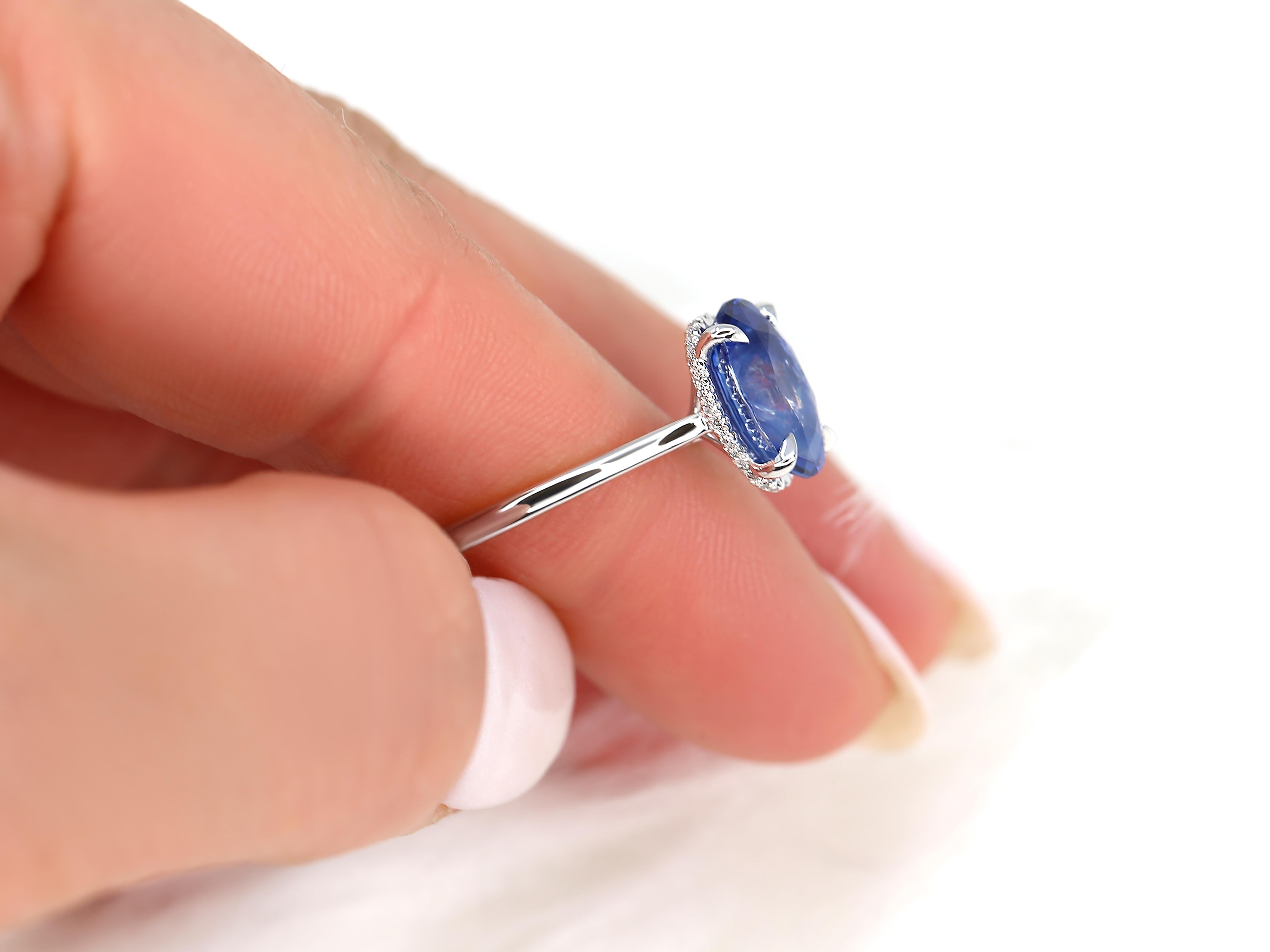 Oval Cut 3.78ct Ready to Ship Hayden 14kt Ombre Blue Sapphire Hidden Halo Oval Ring For Sale