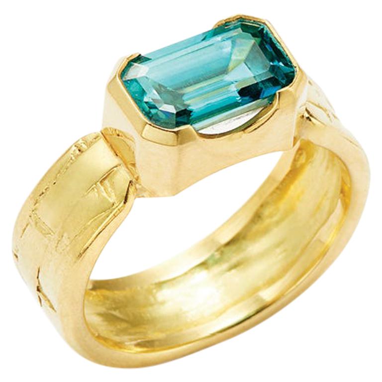 Susan Lister Locke 3.79 Carat Fine Blue Zircon Ring set in 18 Karat Gold  For Sale
