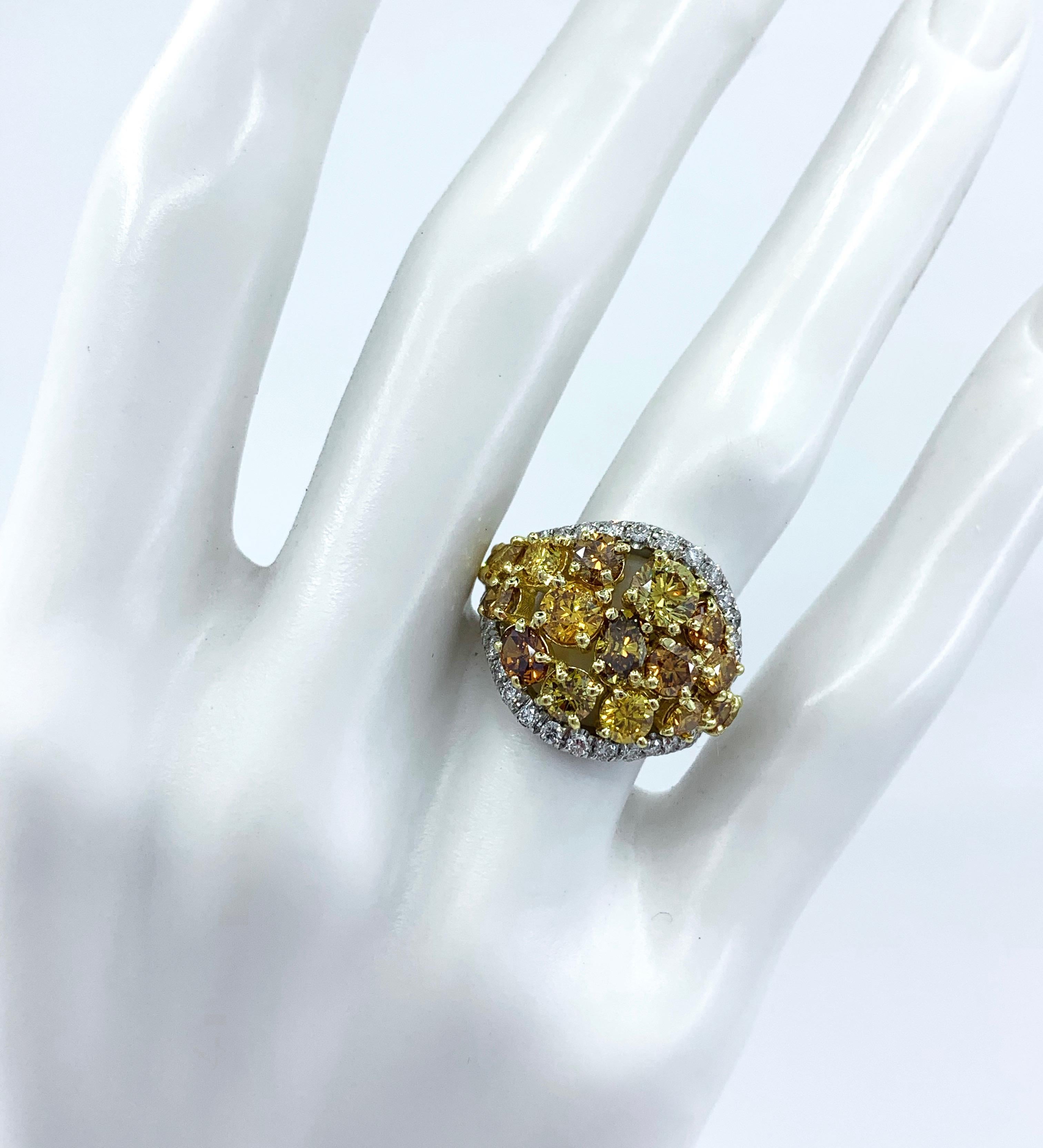 Contemporary 4.6 Carat Natural Yellow Diamond Shield Ring in Platinum and 18 Karat Yellow Gol For Sale
