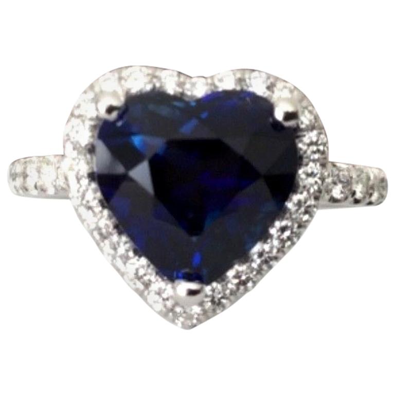 3.79 Carat Natural Unheated Royal Blue Sapphire and Diamond Ring GIA Certified im Angebot