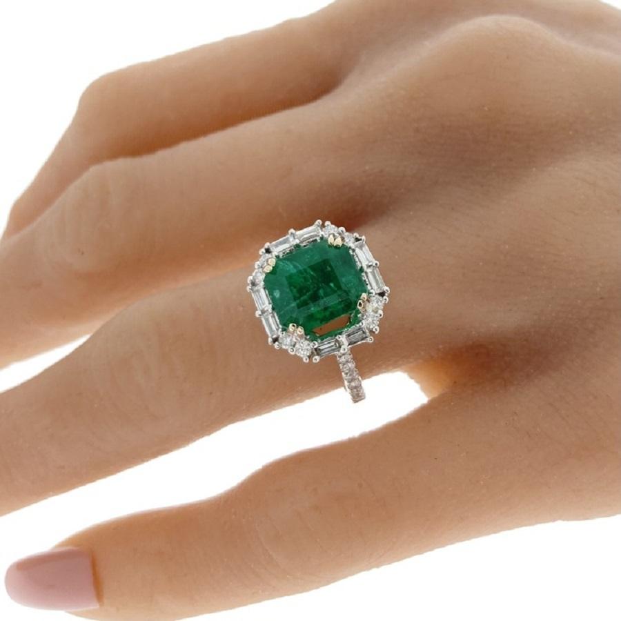 Emerald Cut 3.79 Carat Oct Shape Green Emerald & Diamond Ring In 18k White Gold  For Sale