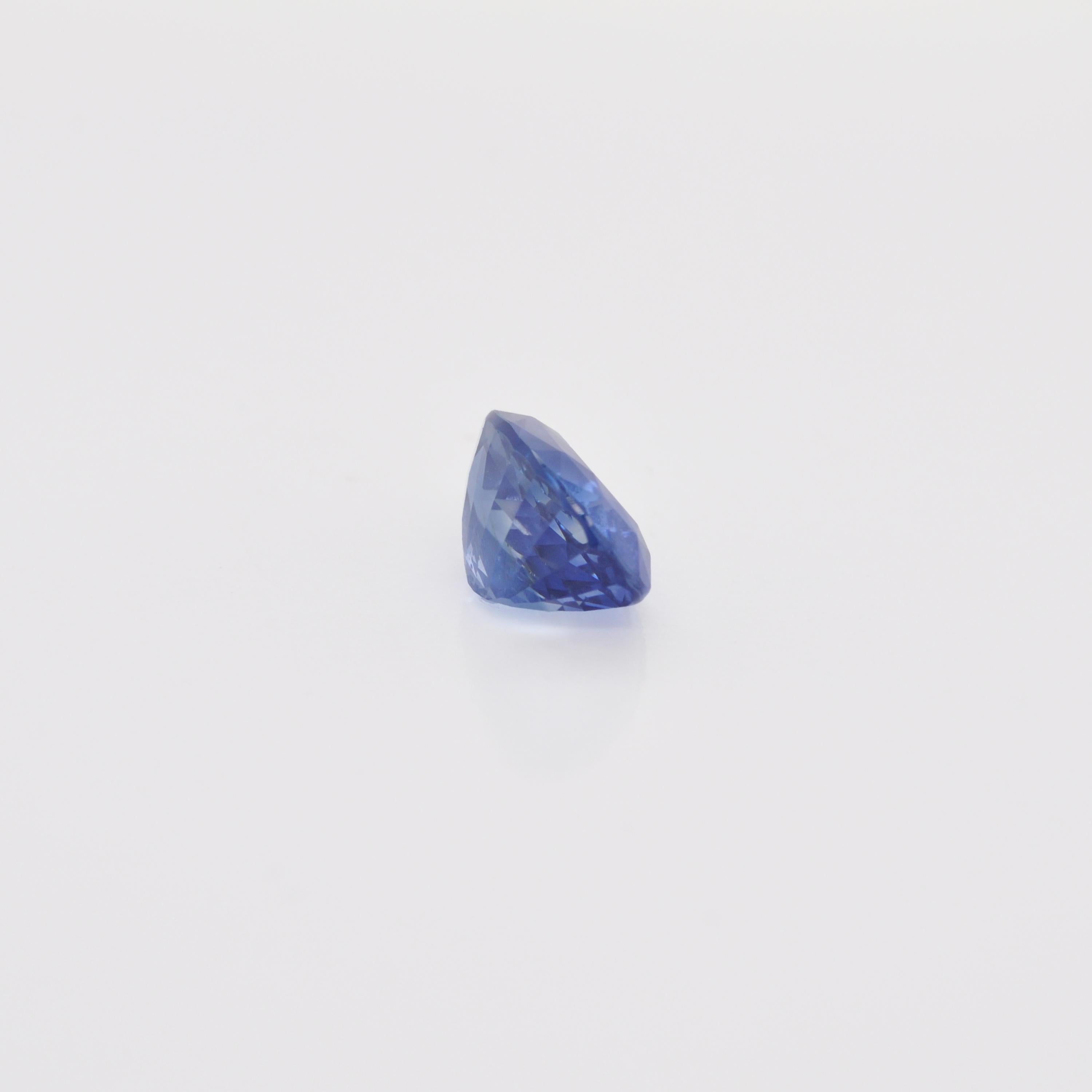 3.79 Carat Oval Ceylon Sri Lanka Natural Blue Sapphire In New Condition For Sale In Jaipur, Rajasthan