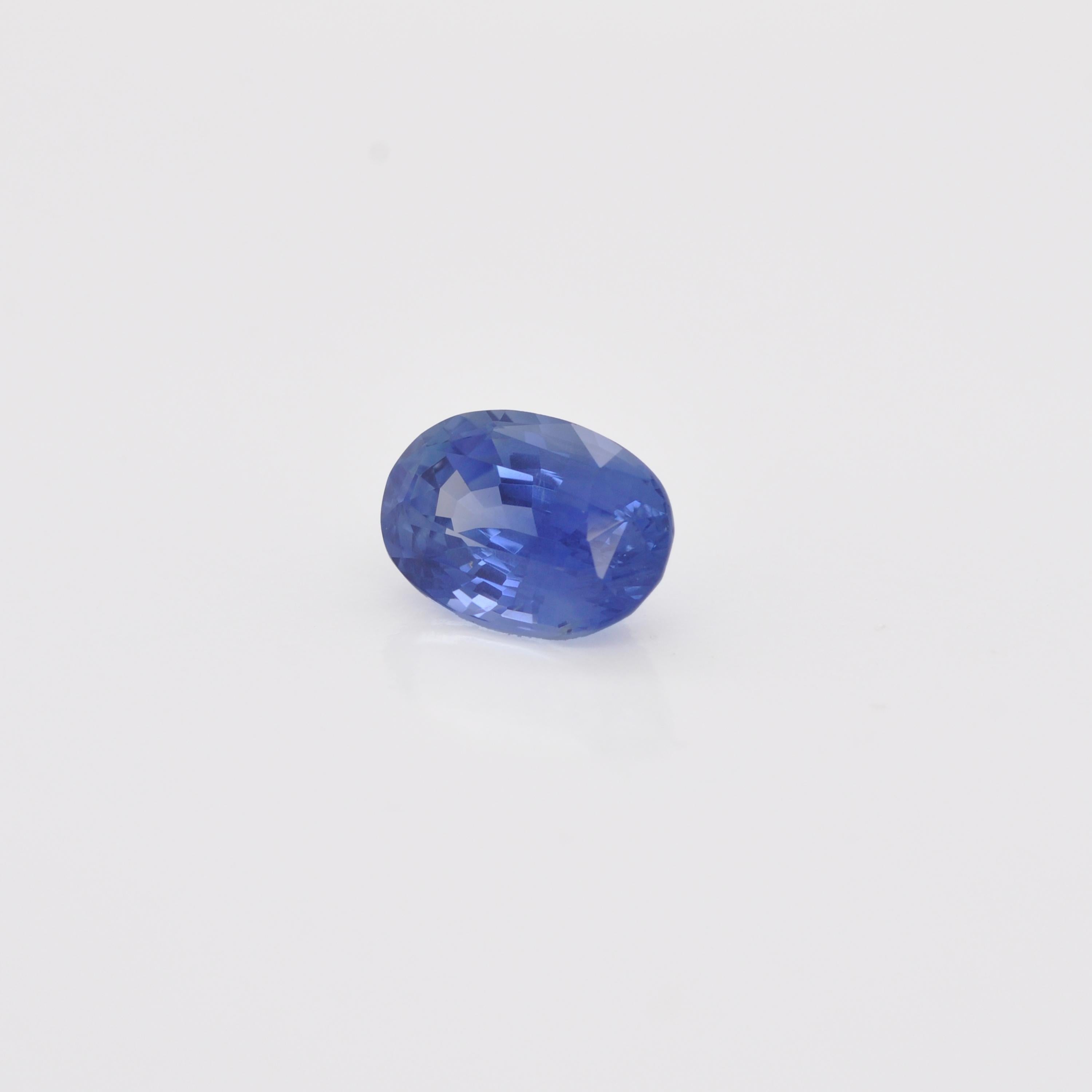 3.79 Carat Oval Ceylon Sri Lanka Natural Blue Sapphire For Sale 2