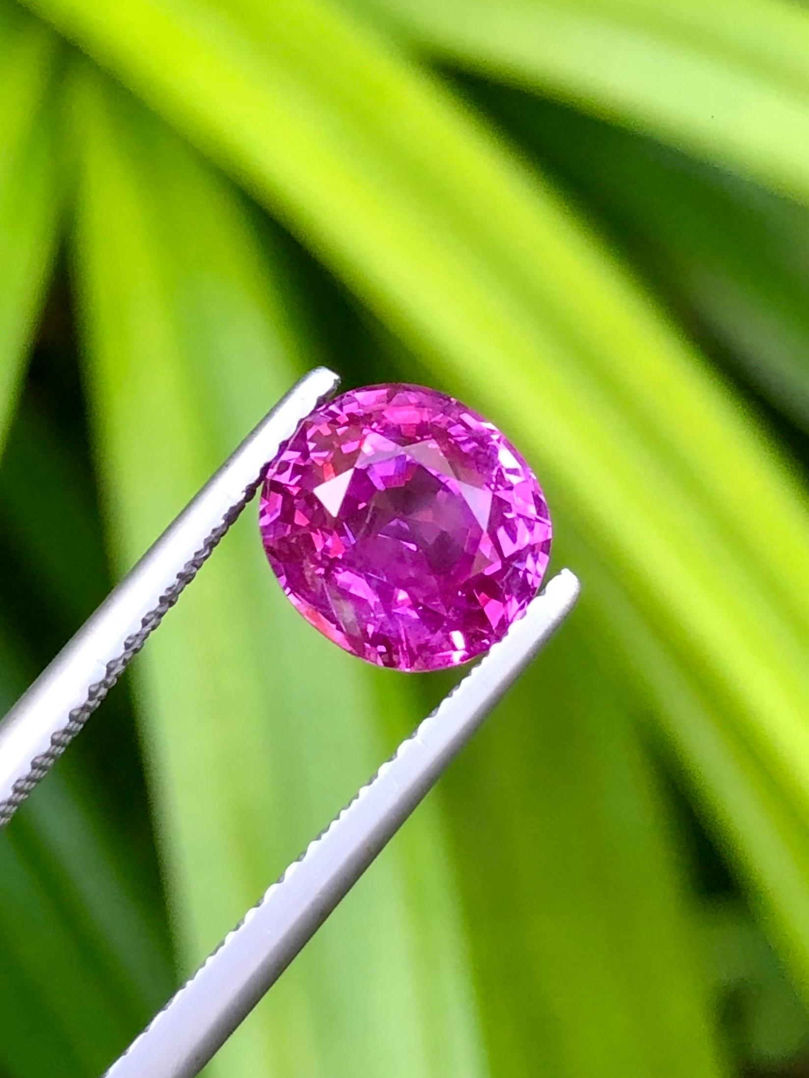 Certificato Guild Raro zaffiro naturale non riscaldato  burma purple 3,79Carati in vendita 1