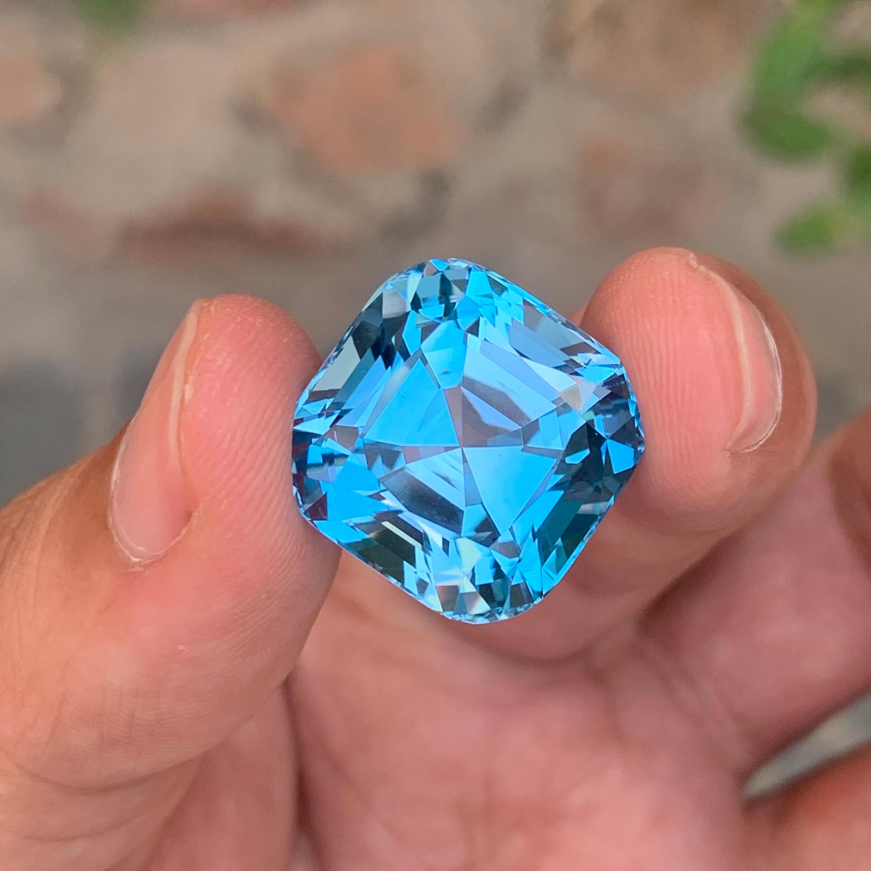 37.90 Carat Natural Loose Sky Blue Topaz Square Shape Gemstone From Brazil For Sale 4