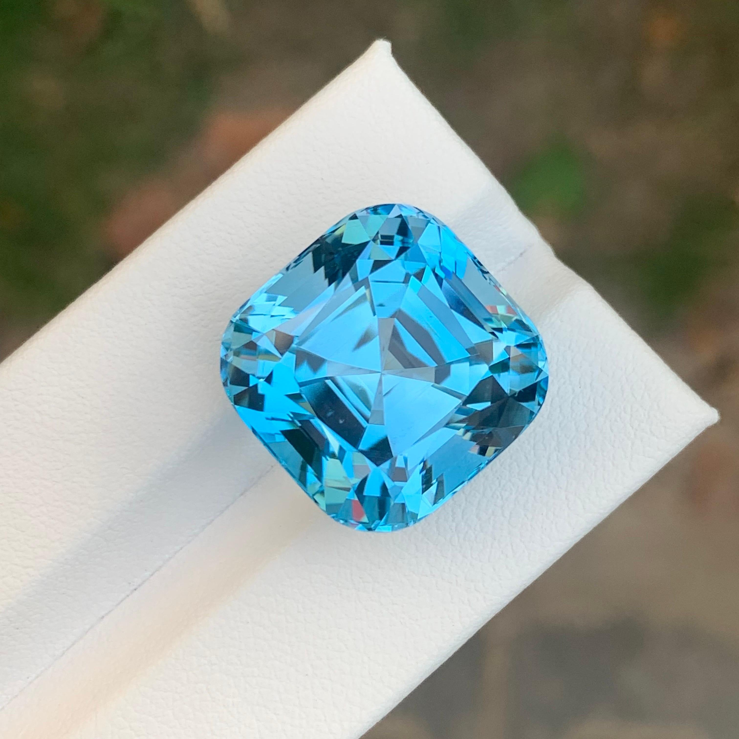 37.90 Carat Natural Loose Sky Blue Topaz Square Shape Gemstone From Brazil For Sale 5