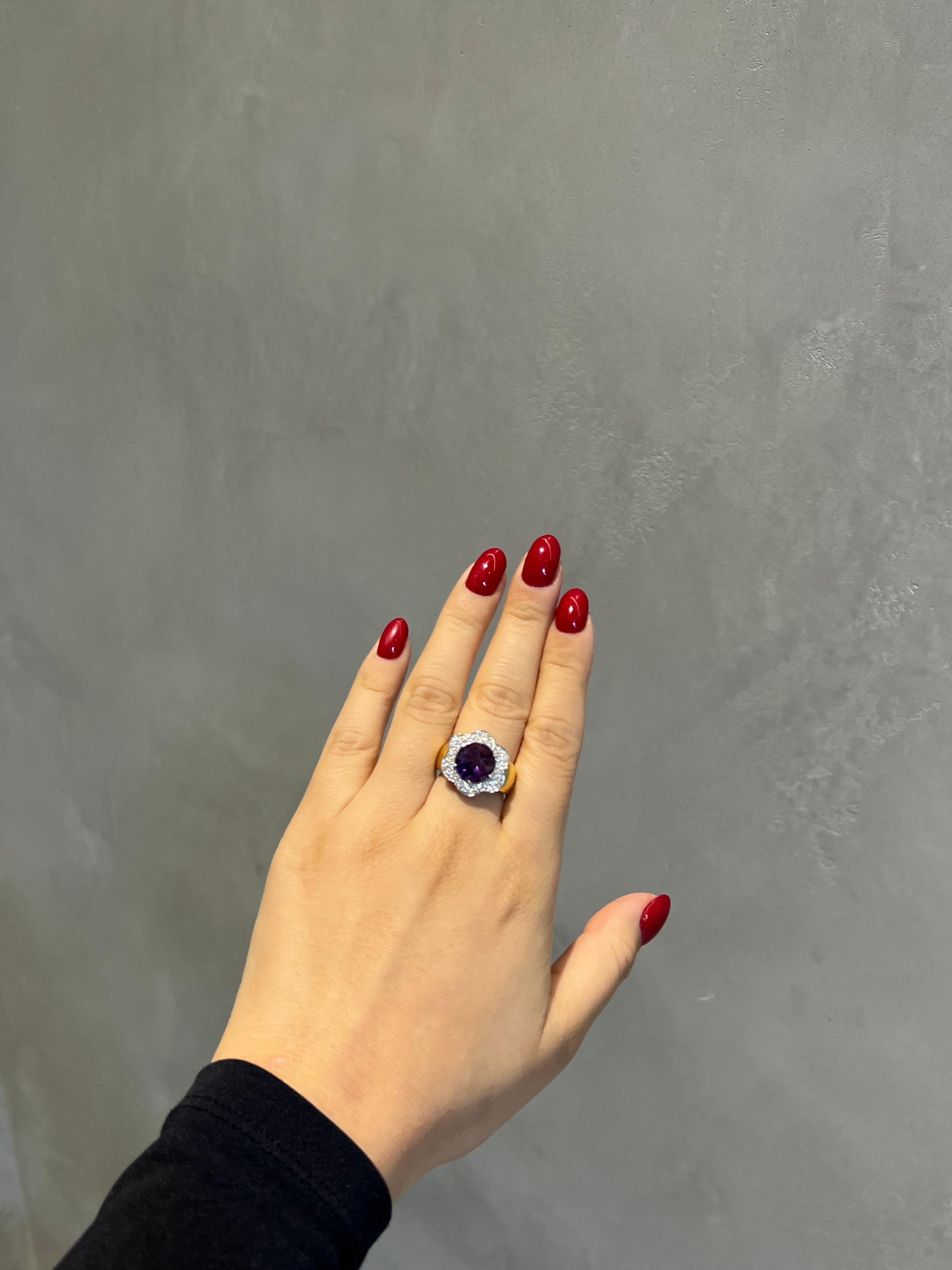 3.79CT Total Weight Amethyst and Diamond Ring set in 18KY/W en vente 4
