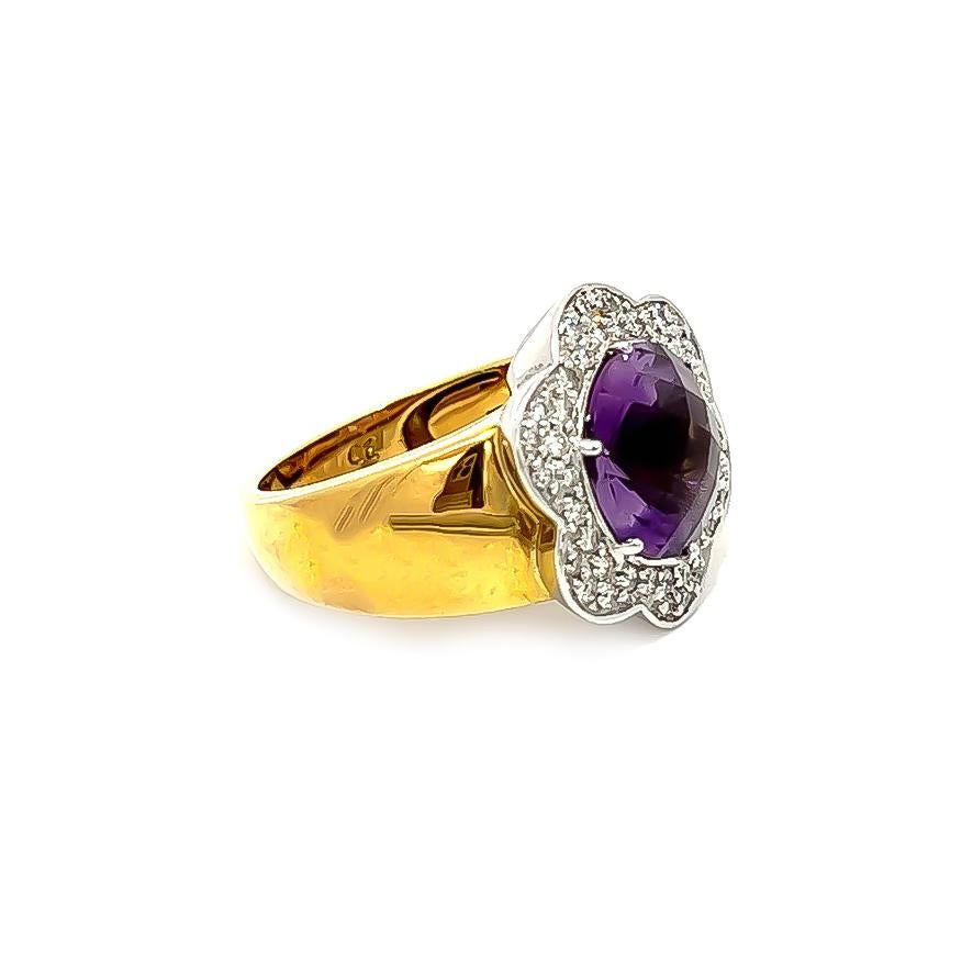 Taille ronde 3.79CT Total Weight Amethyst and Diamond Ring set in 18KY/W en vente