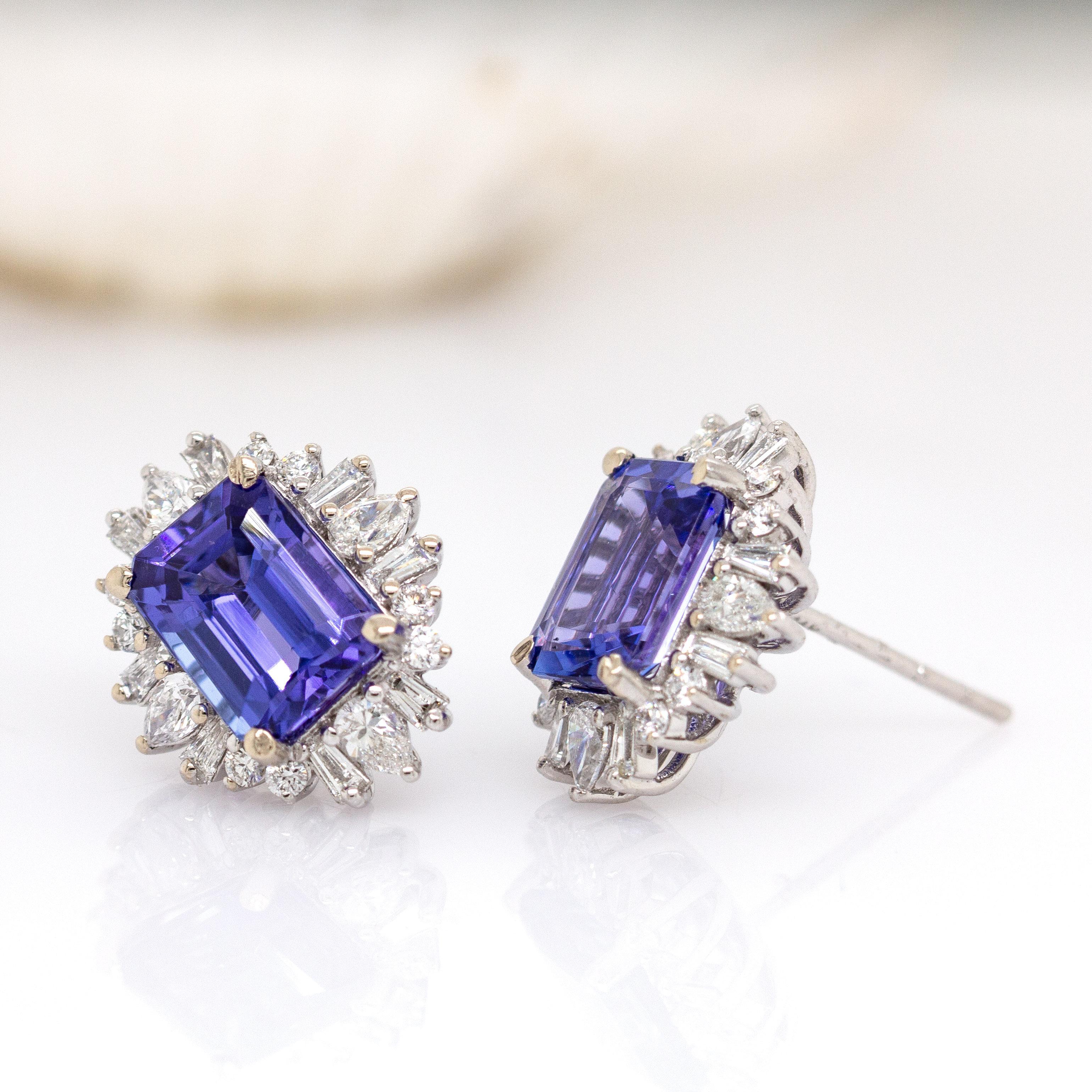 Taglio smeraldo Orecchini con tanzanite da 3,79 carati e diamanti naturali: oro bianco massiccio 14k  8x6 mm in vendita