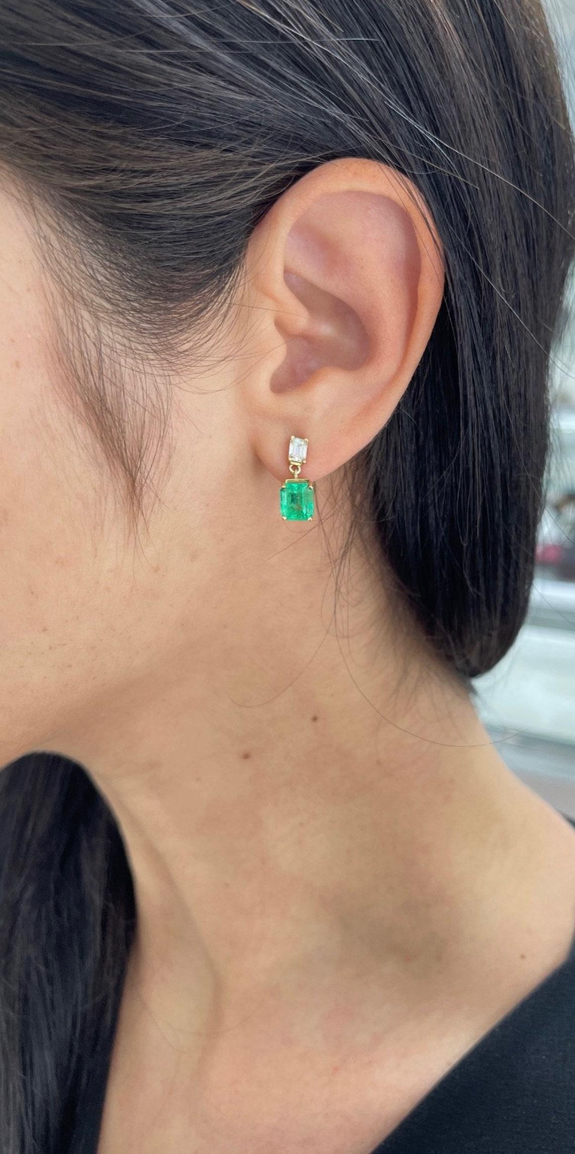 3,79tcw Smaragd & Diamant-Ohrhänger 18K Smaragdschliff Smaragd mit Diamant im Angebot 1