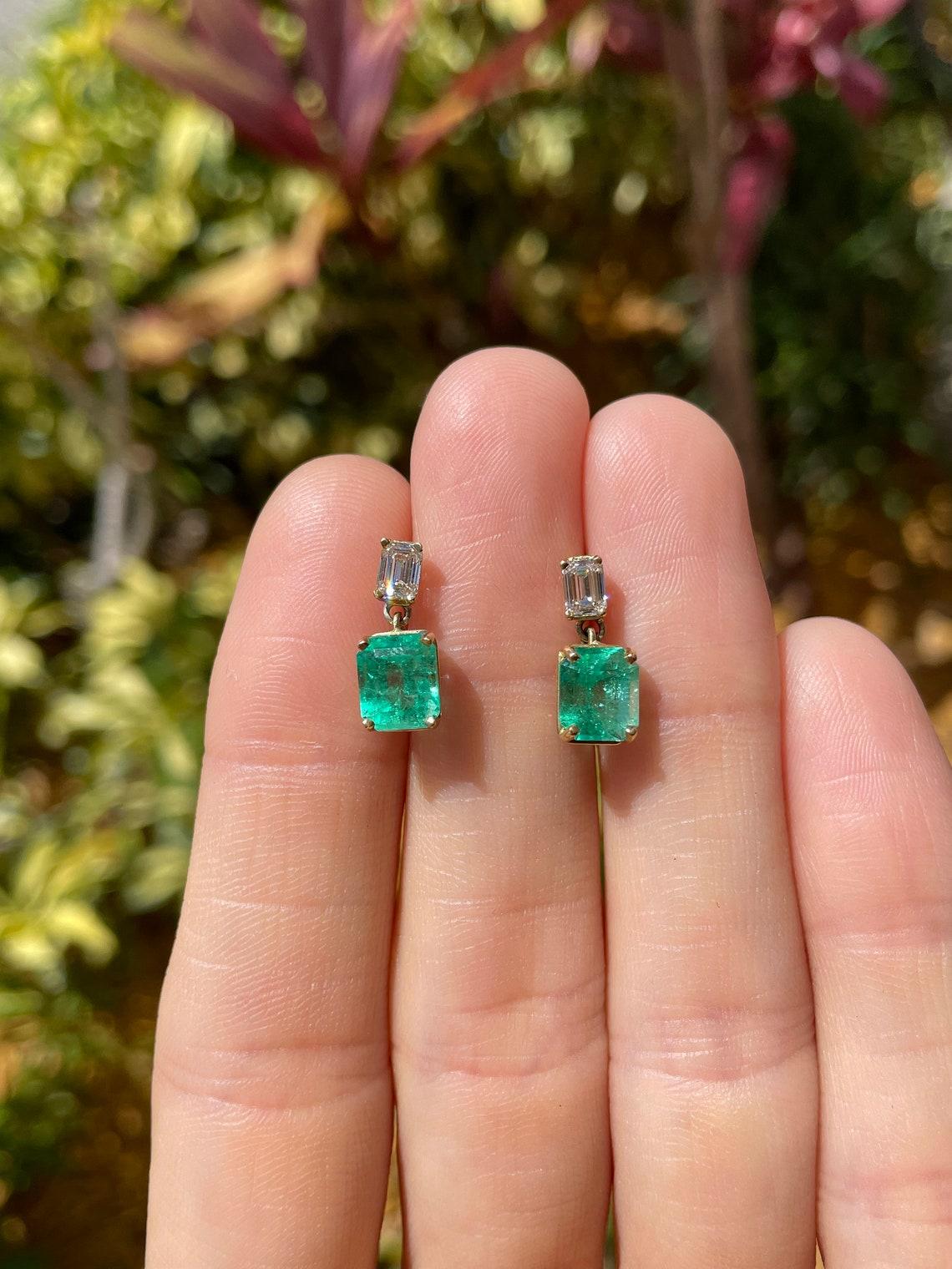 3,79tcw Smaragd & Diamant-Ohrhänger 18K Smaragdschliff Smaragd mit Diamant im Angebot 2