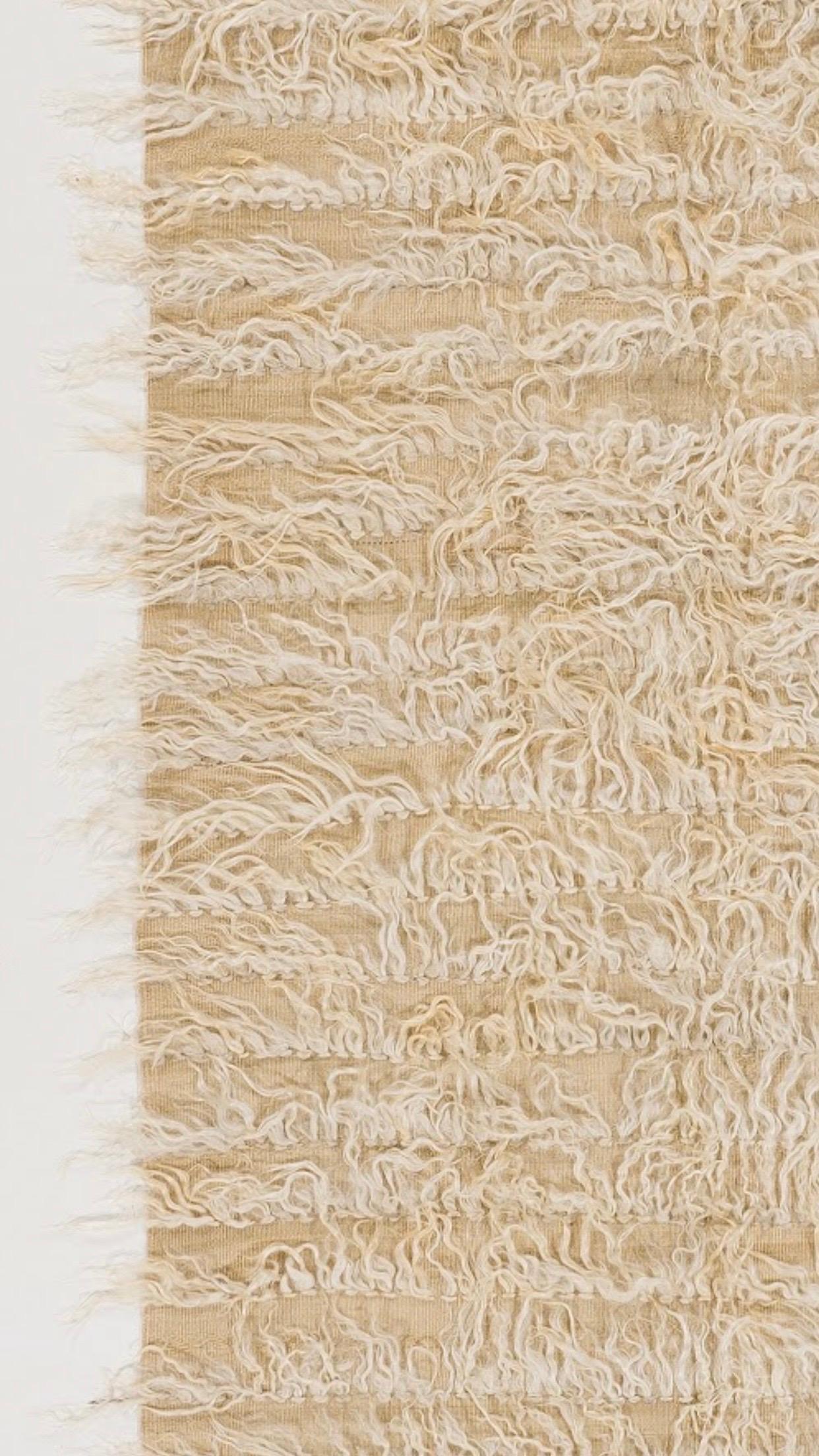 Turkish 3.7x10.9 Ft Vintage Plain Cream Tulu Rug. 100% Natural Undyed Mohair Wool Runner For Sale
