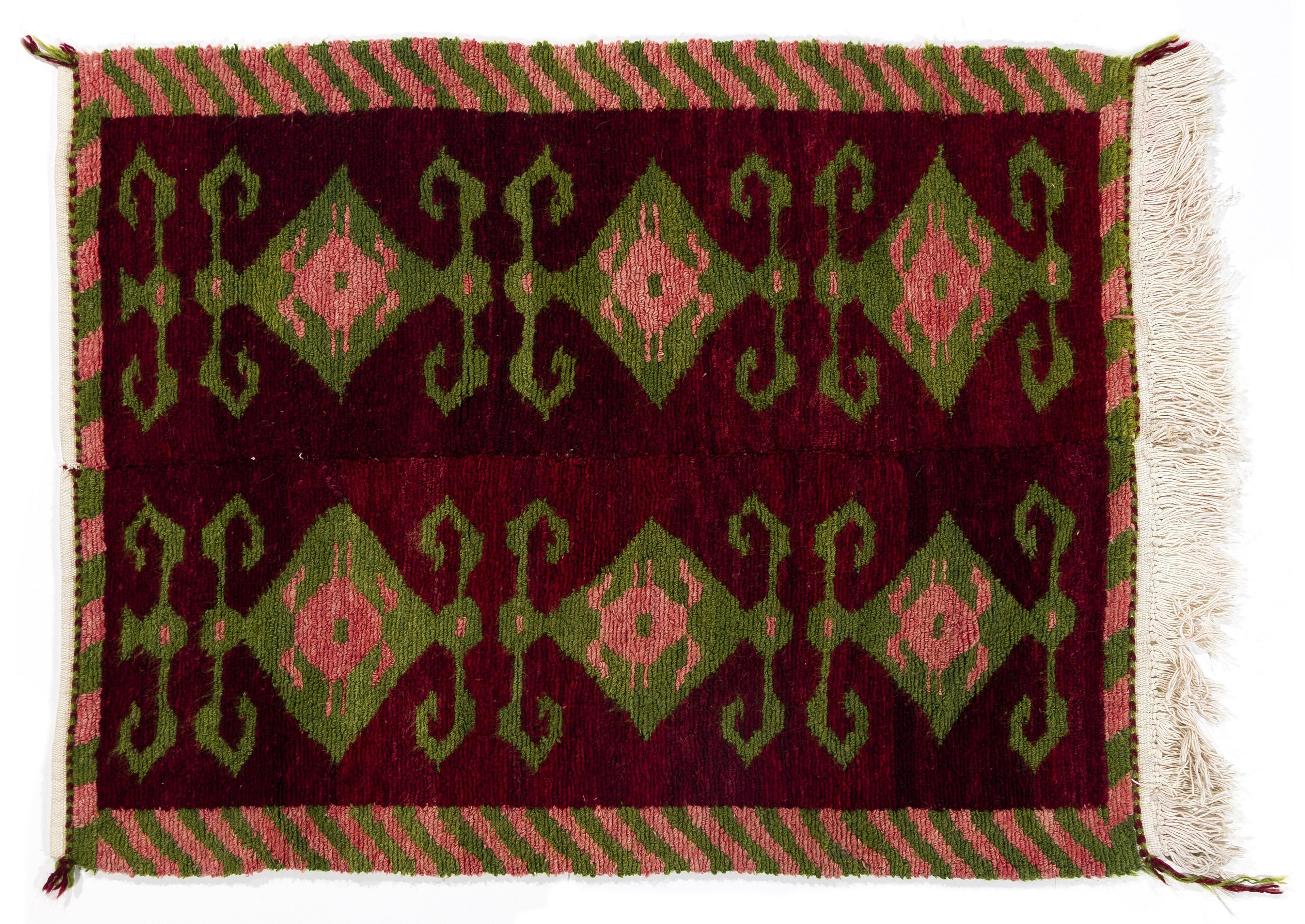 Mid-20th Century 3.6x5 Ft Vintage One-of-a-Kind Hand-Knotted Tulu Wool Rug with Ram’s Horn Design For Sale