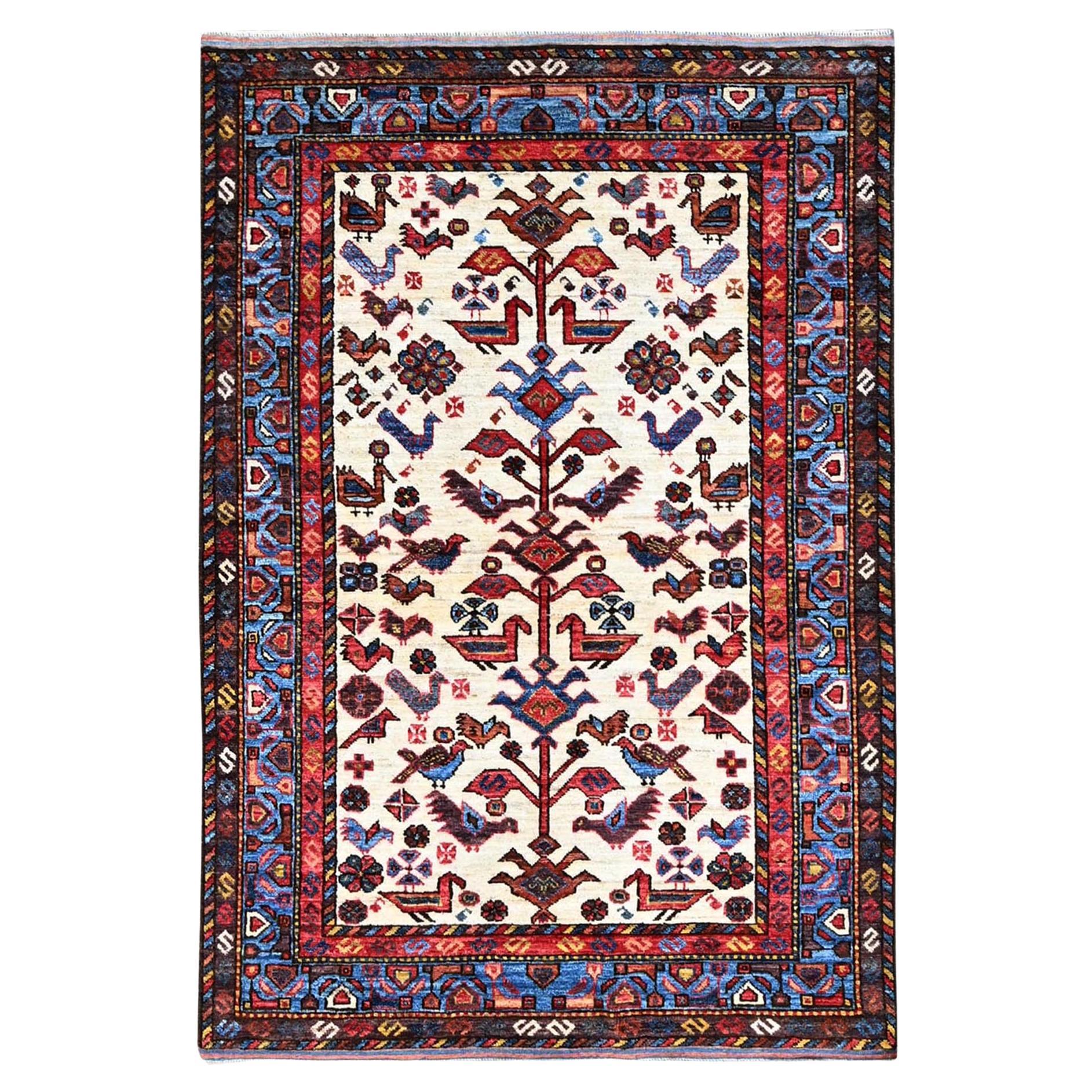 3'7 "x5'3" Ivoire Knots Turkish Birds Figurines Tapis oriental en laine nouée à la main en vente