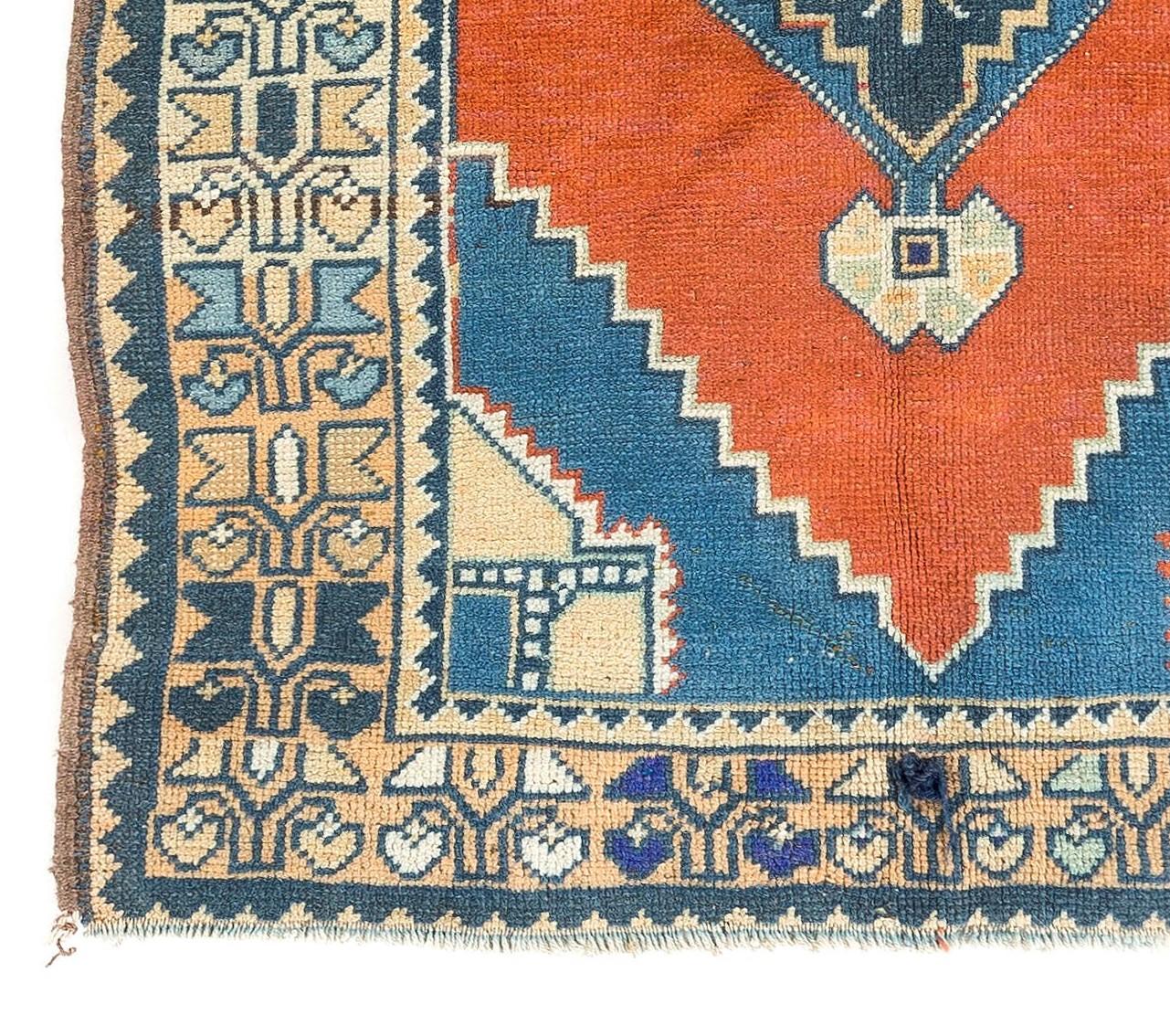 Hand-Knotted 3.6x5.4 Ft Vintage C. Anatolian Rug, All Wool and Natural Dyes For Sale