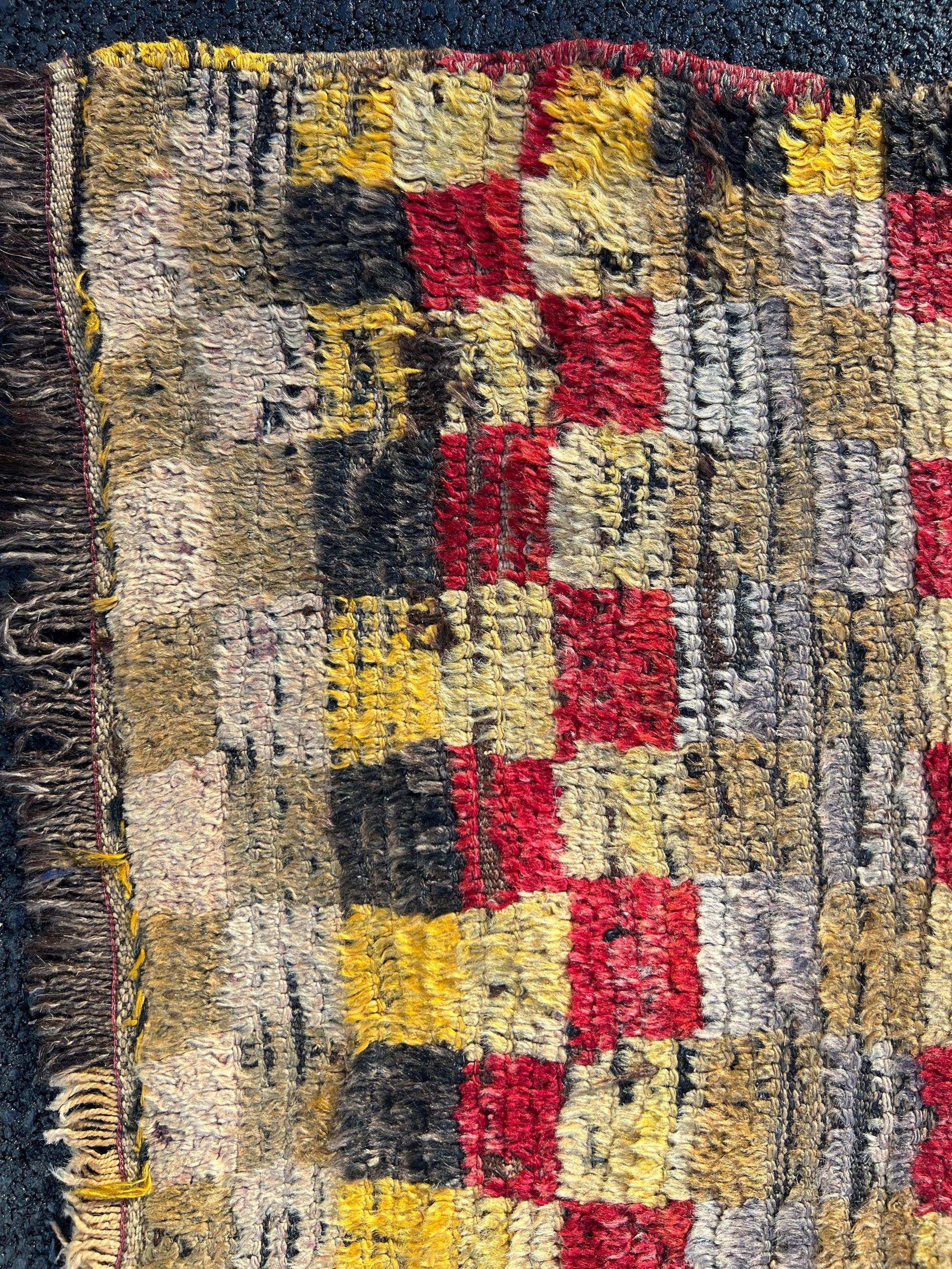 Mid-20th Century 3.7x5.6 Ft Antique Turkish Tulu Rug with Checkered Design For Sale